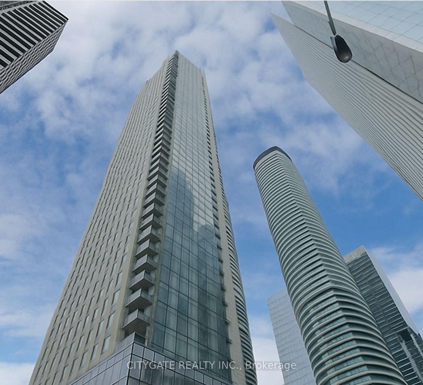 10 York Street 2003 #2003, Toronto — Condo for lease, photo 1