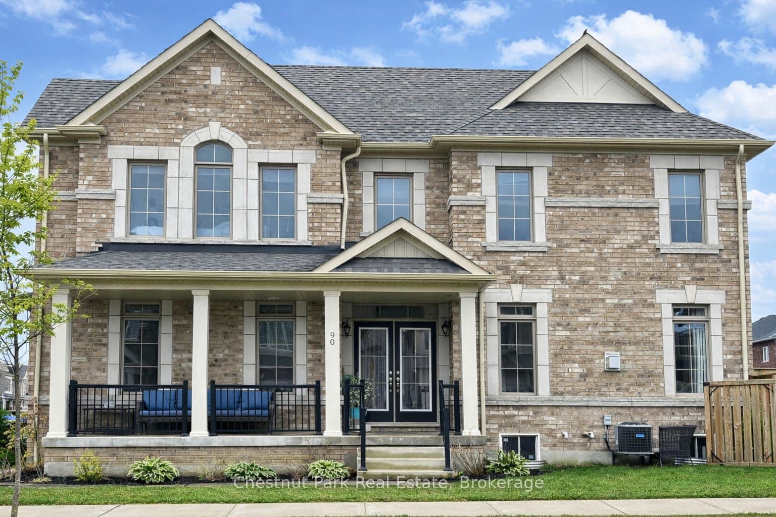 90 Tracey Lane — photo 1