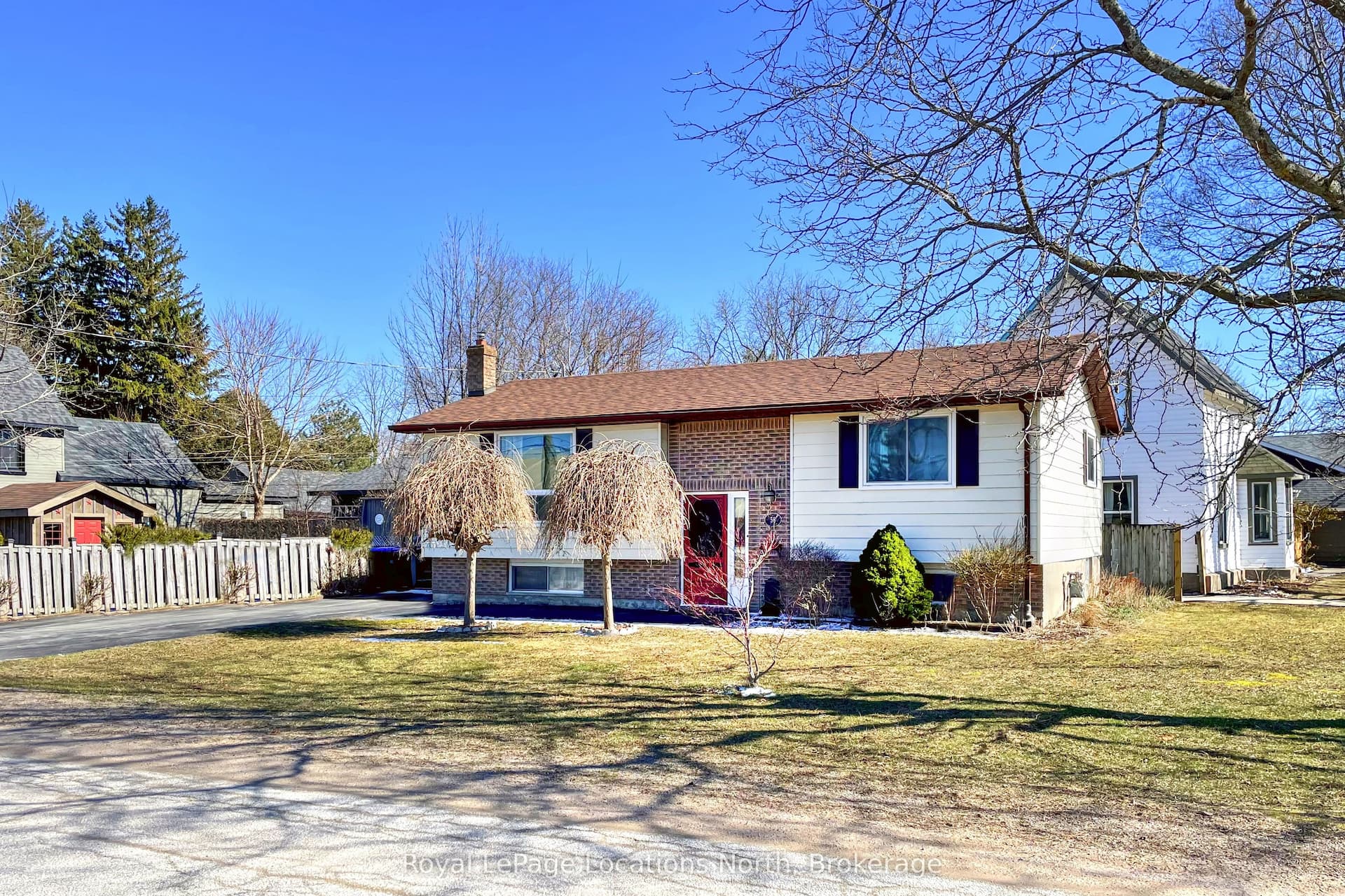 56 Lorne Avenue — photo 1