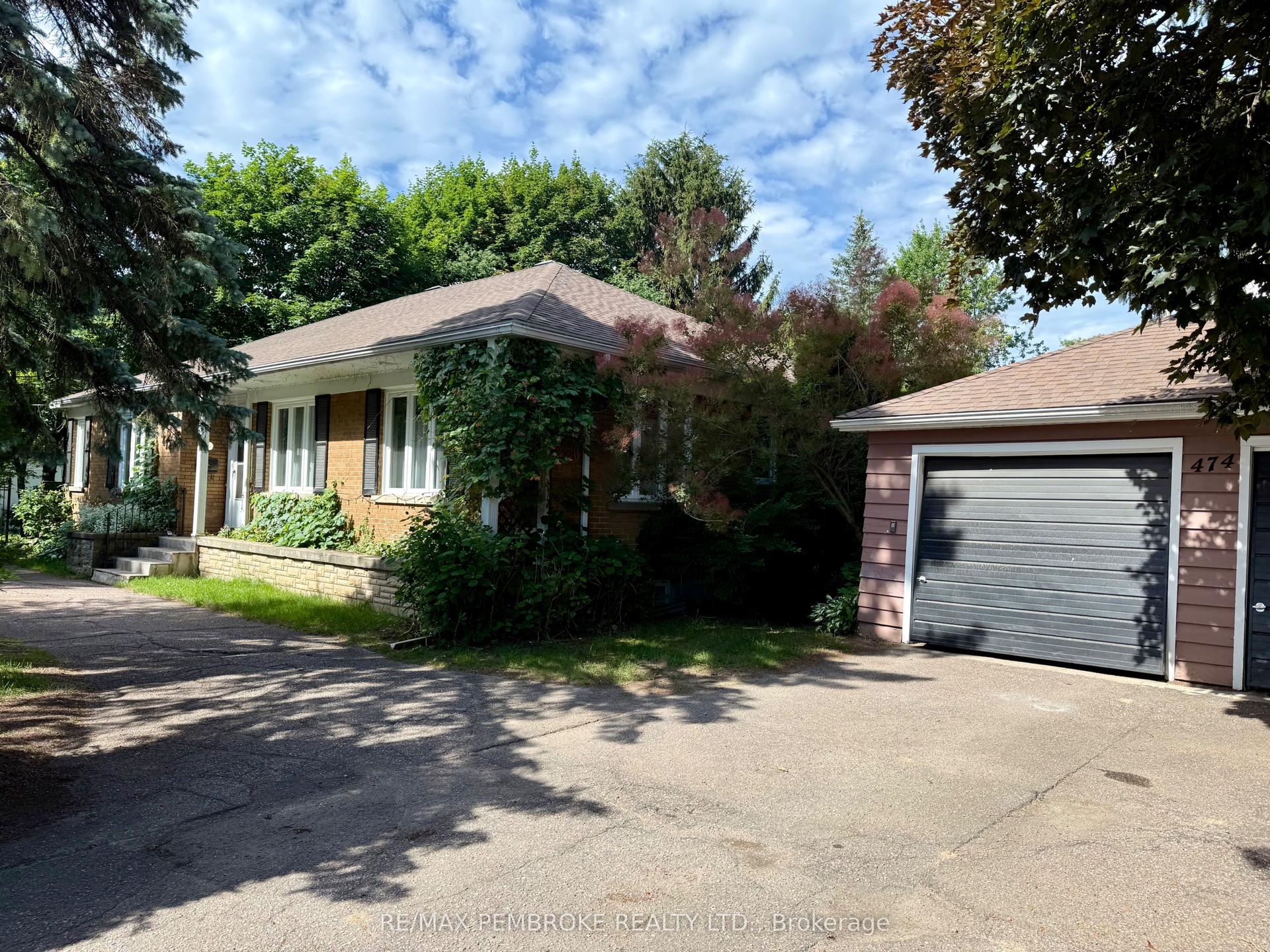474 Fraser Street — photo 1
