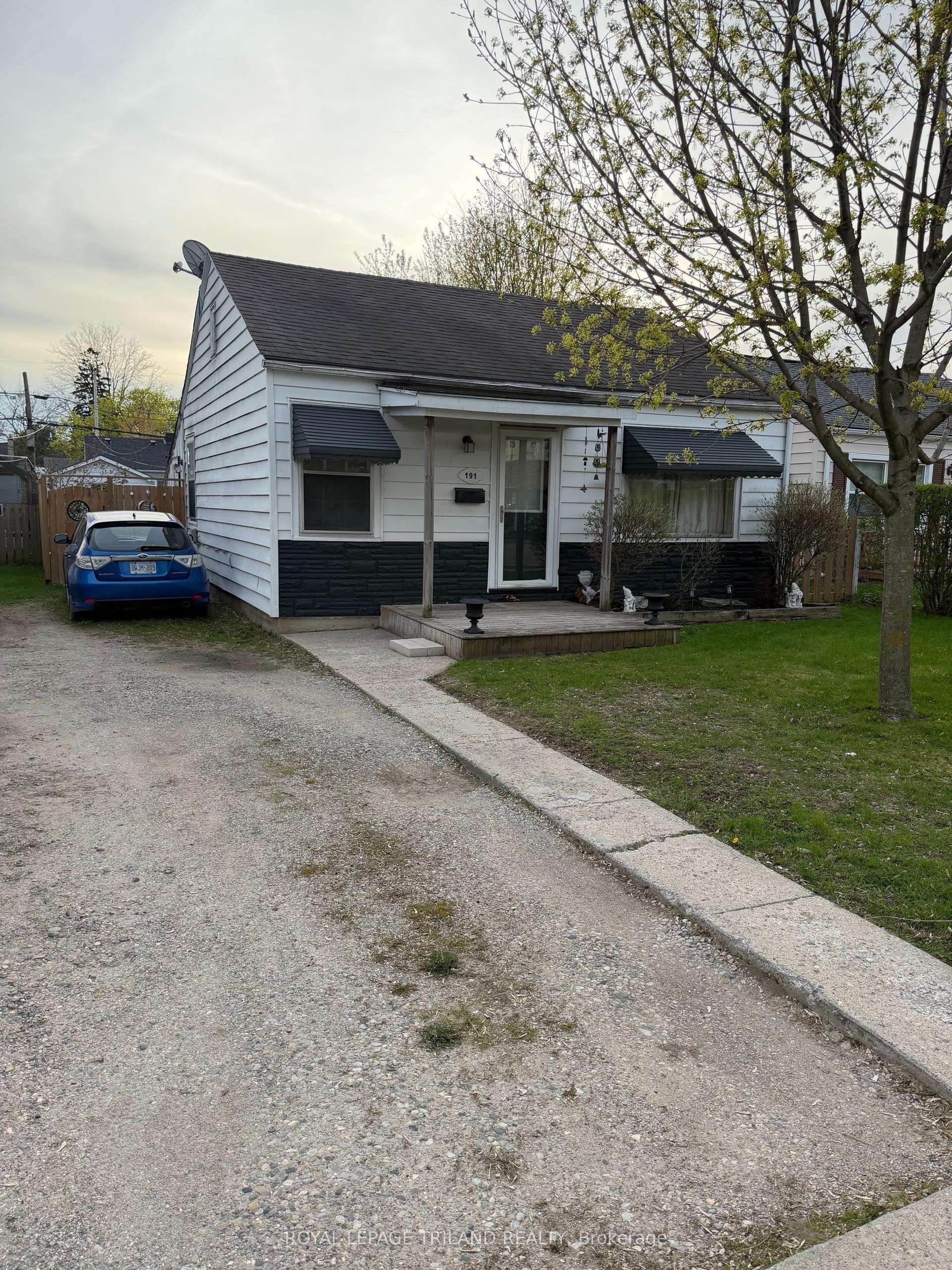 191 ELGIN Street — photo 1