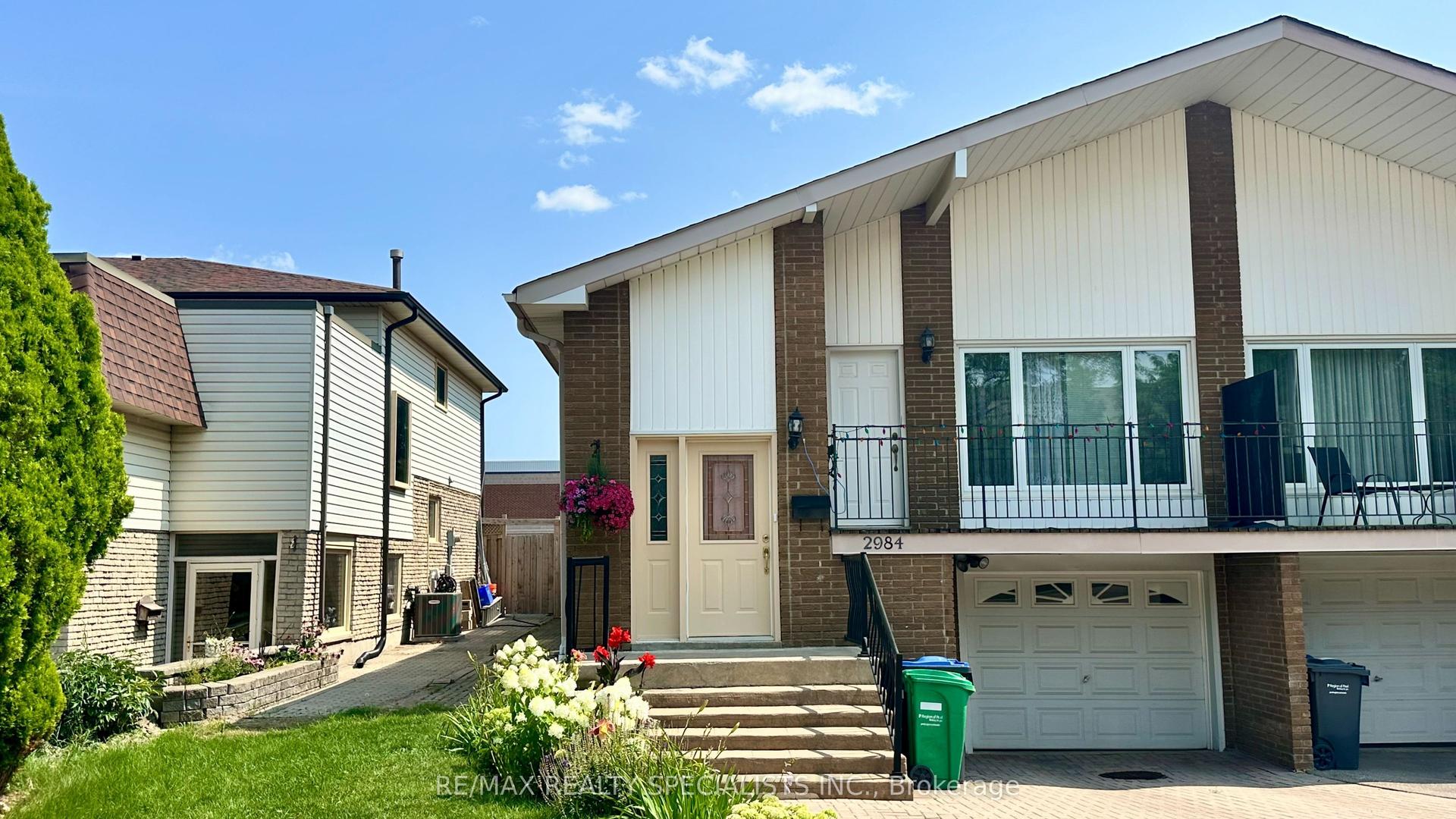 2984 Windjammer Road, Mississauga — Semi-Detached for lease, photo 1