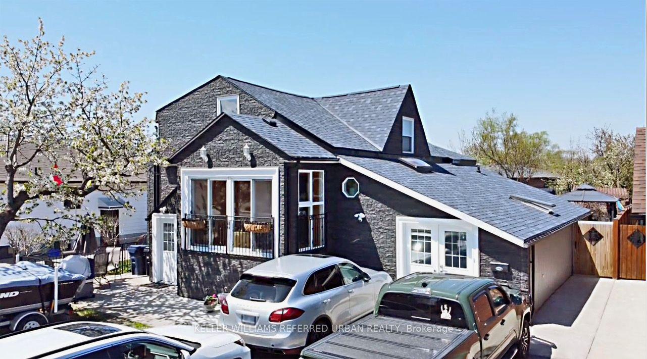 6 Elmhurst Drive — photo 1