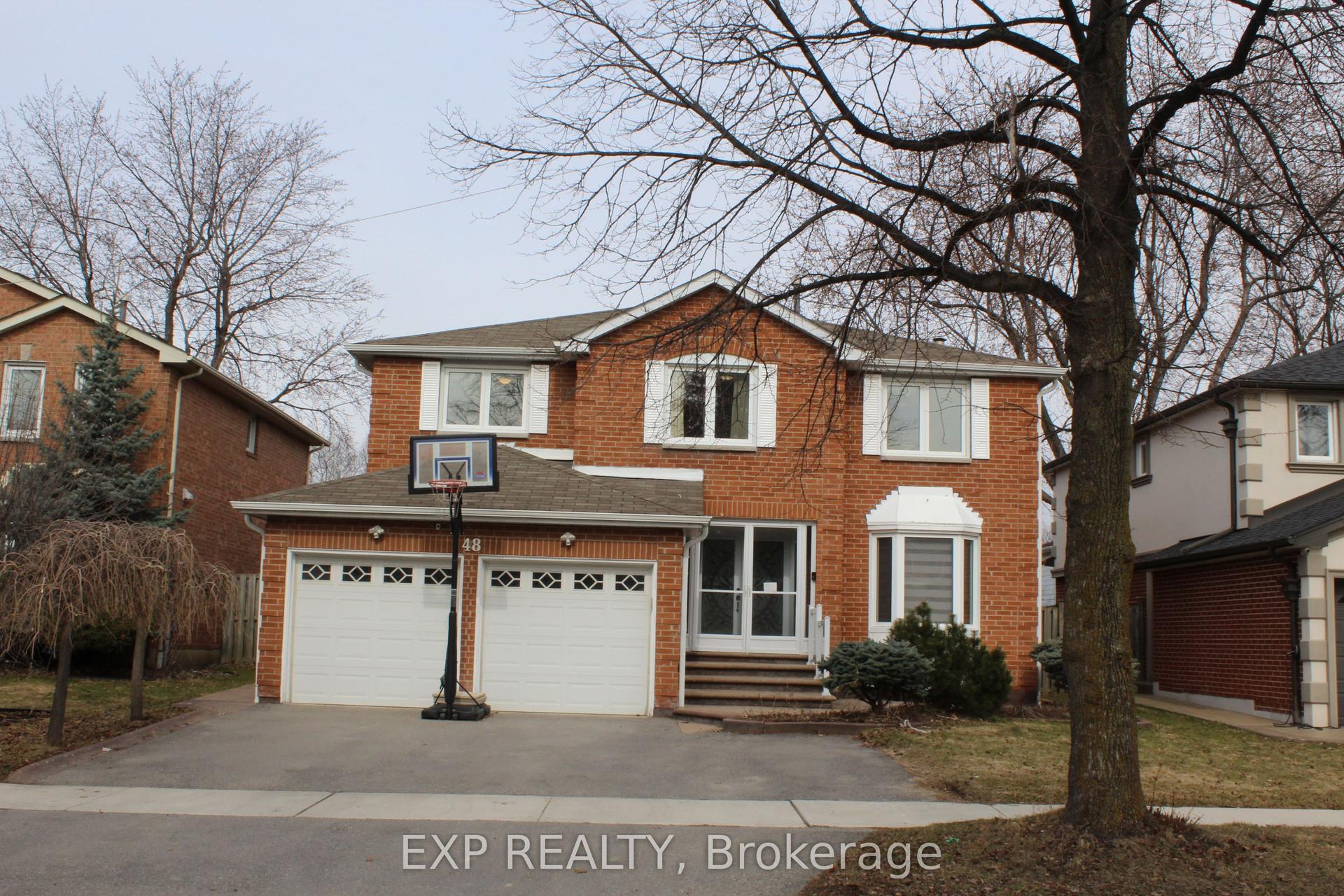 48 Howell Street, Brampton — Detached for sale, photo 1