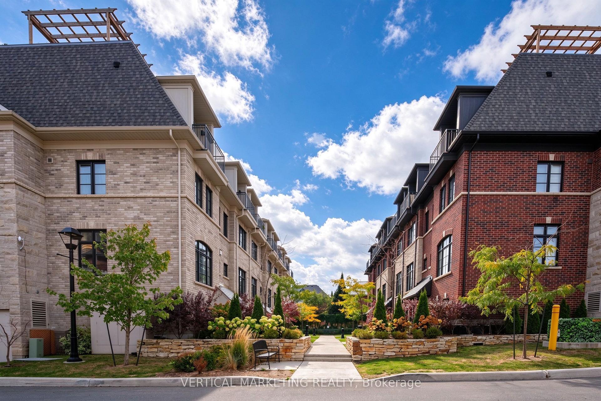 40 Lunar Crescent 72 #72, Mississauga — Condo Town for sale, photo 1