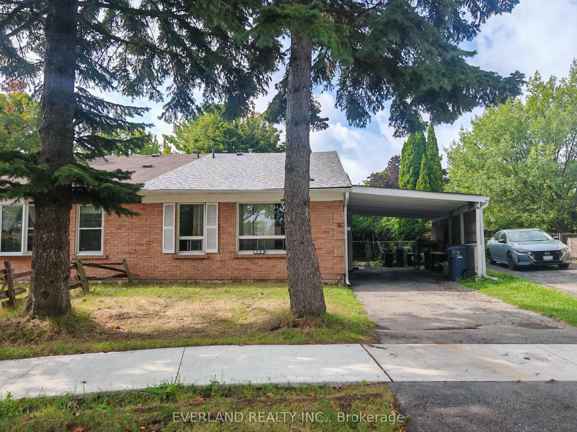 18 Camberley Court, Toronto — Semi-Detached for sale, photo 1