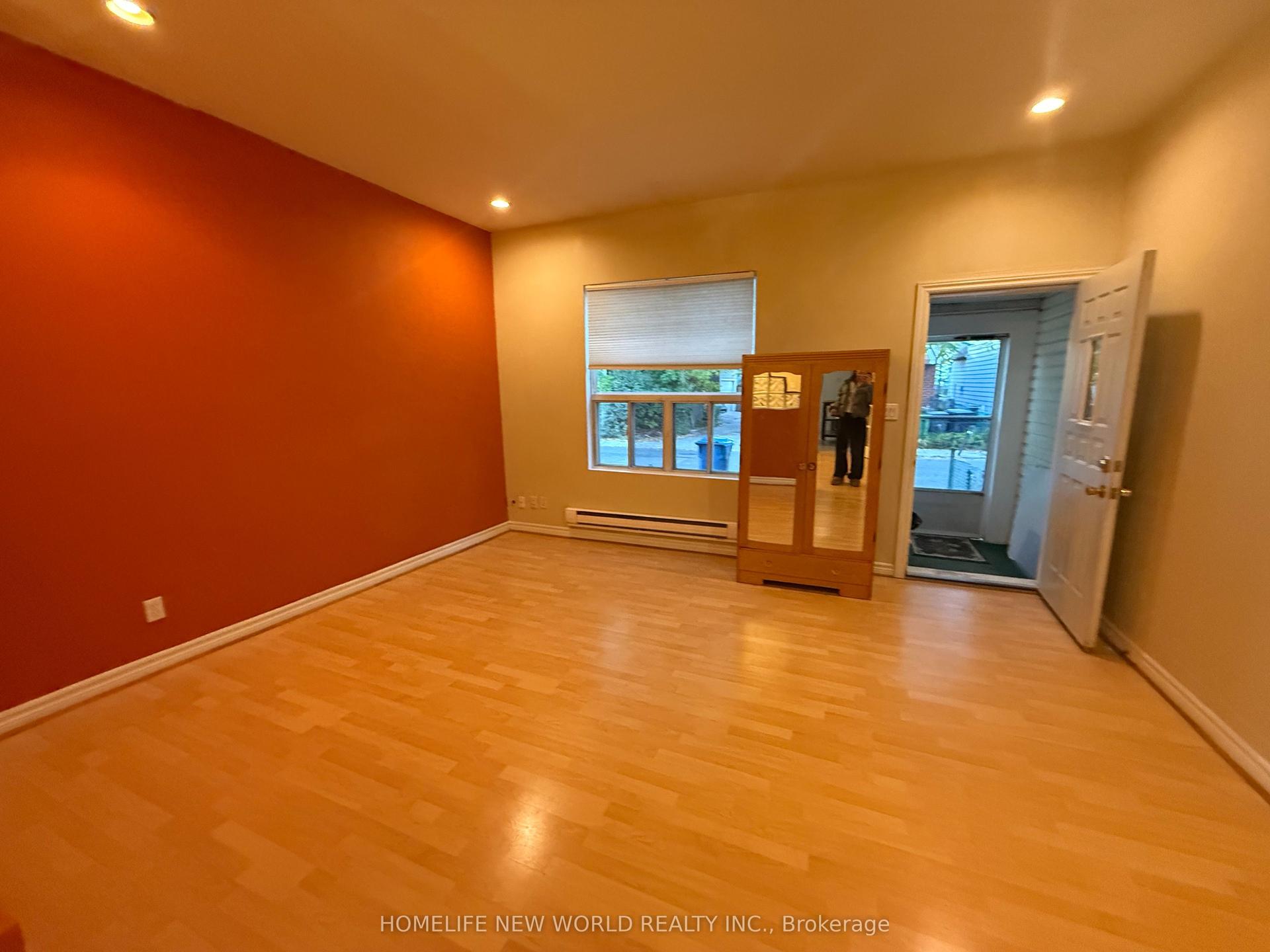 6 Dublin Street, Toronto — Semi-Detached for lease, photo 1