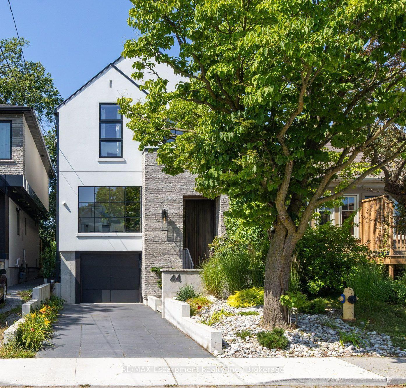 44 Thirteenth Street, Toronto — Detached for sale, photo 1