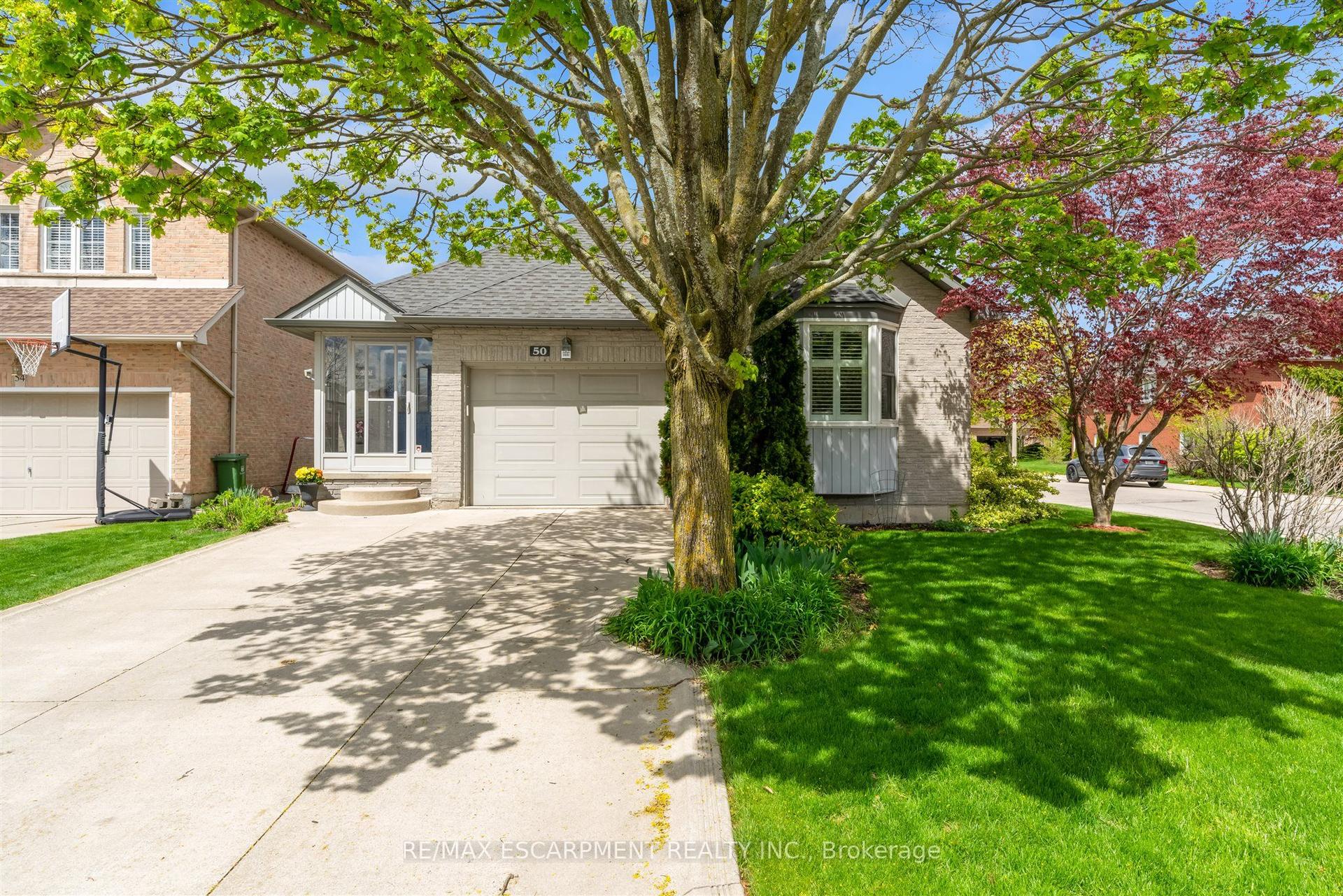 50 Spadara Drive — photo 1