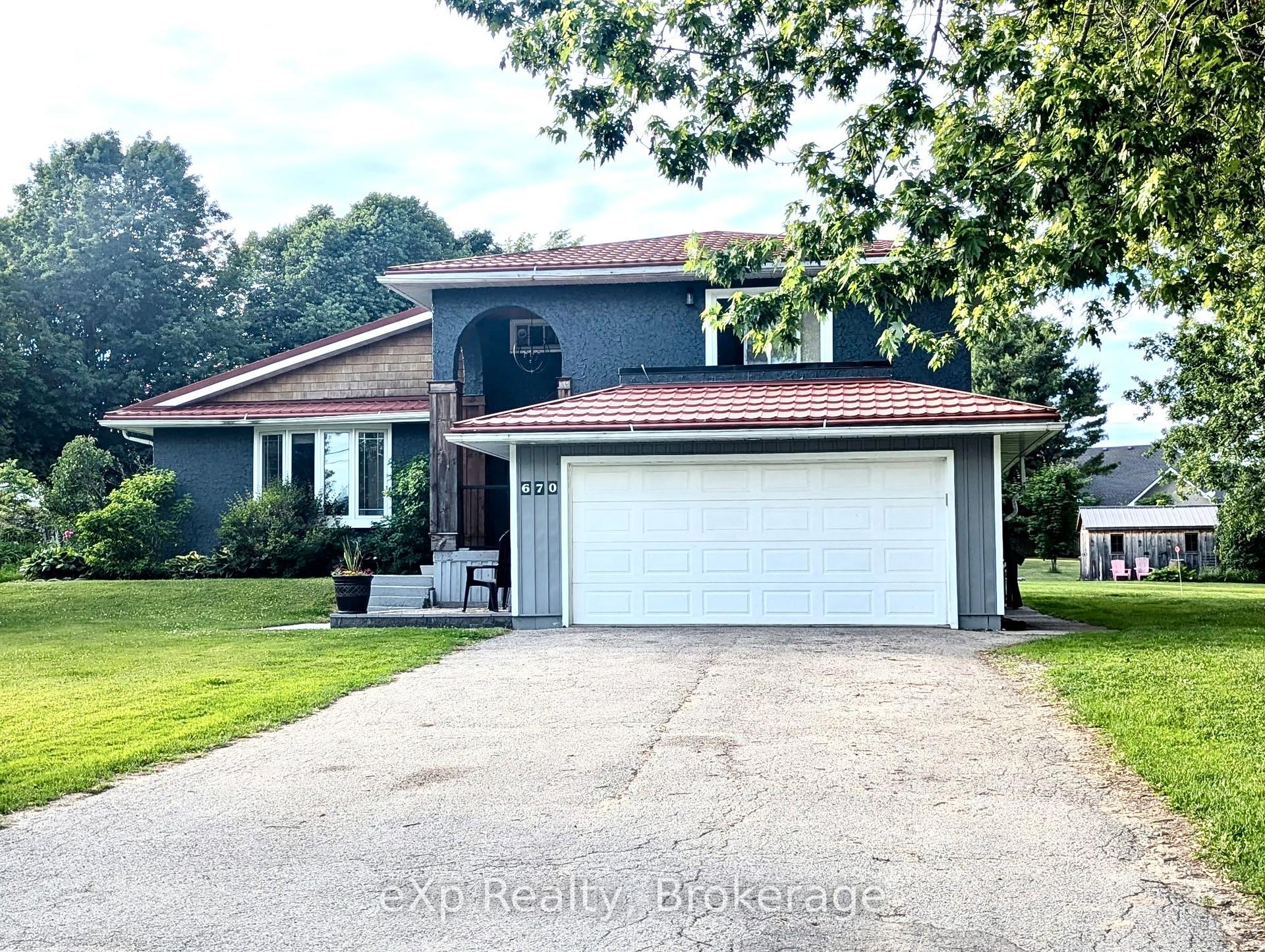 670 Joynt Street — photo 1