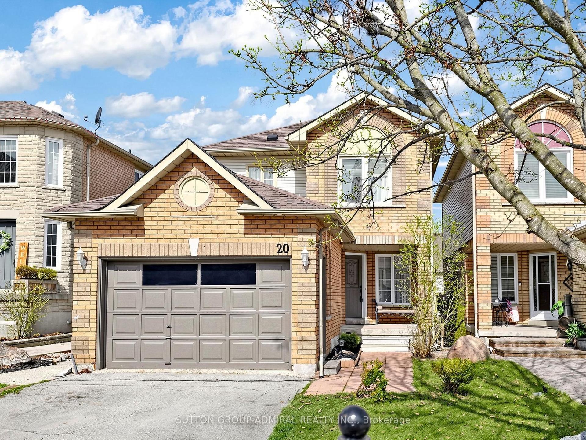 20 Breeze Drive — photo 1