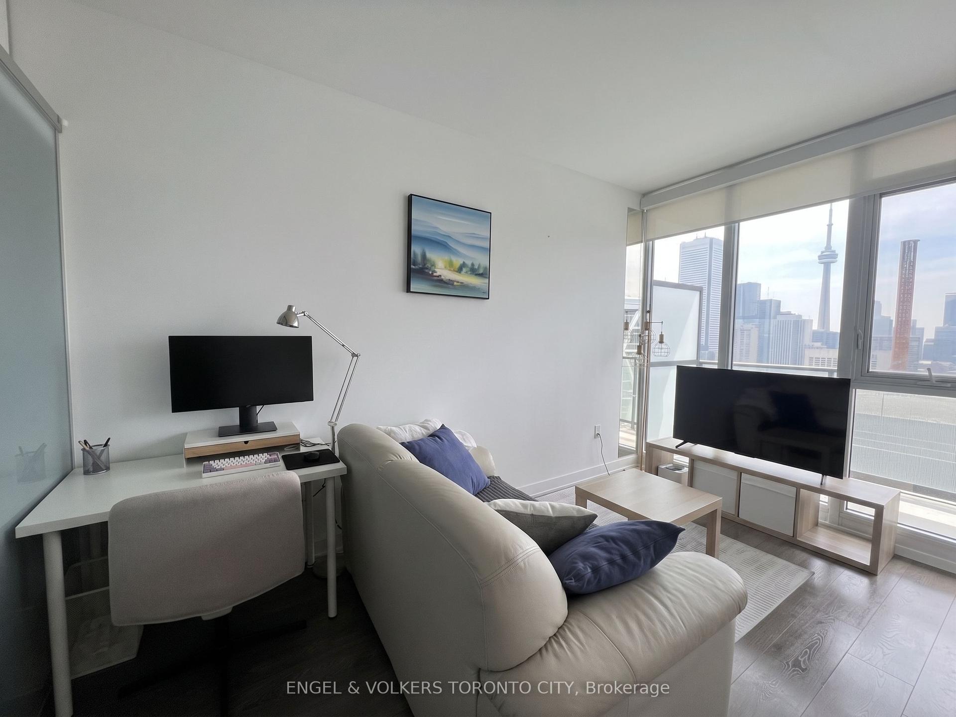 426 University Avenue 3705 #3705, Toronto — Condo for lease, photo 1