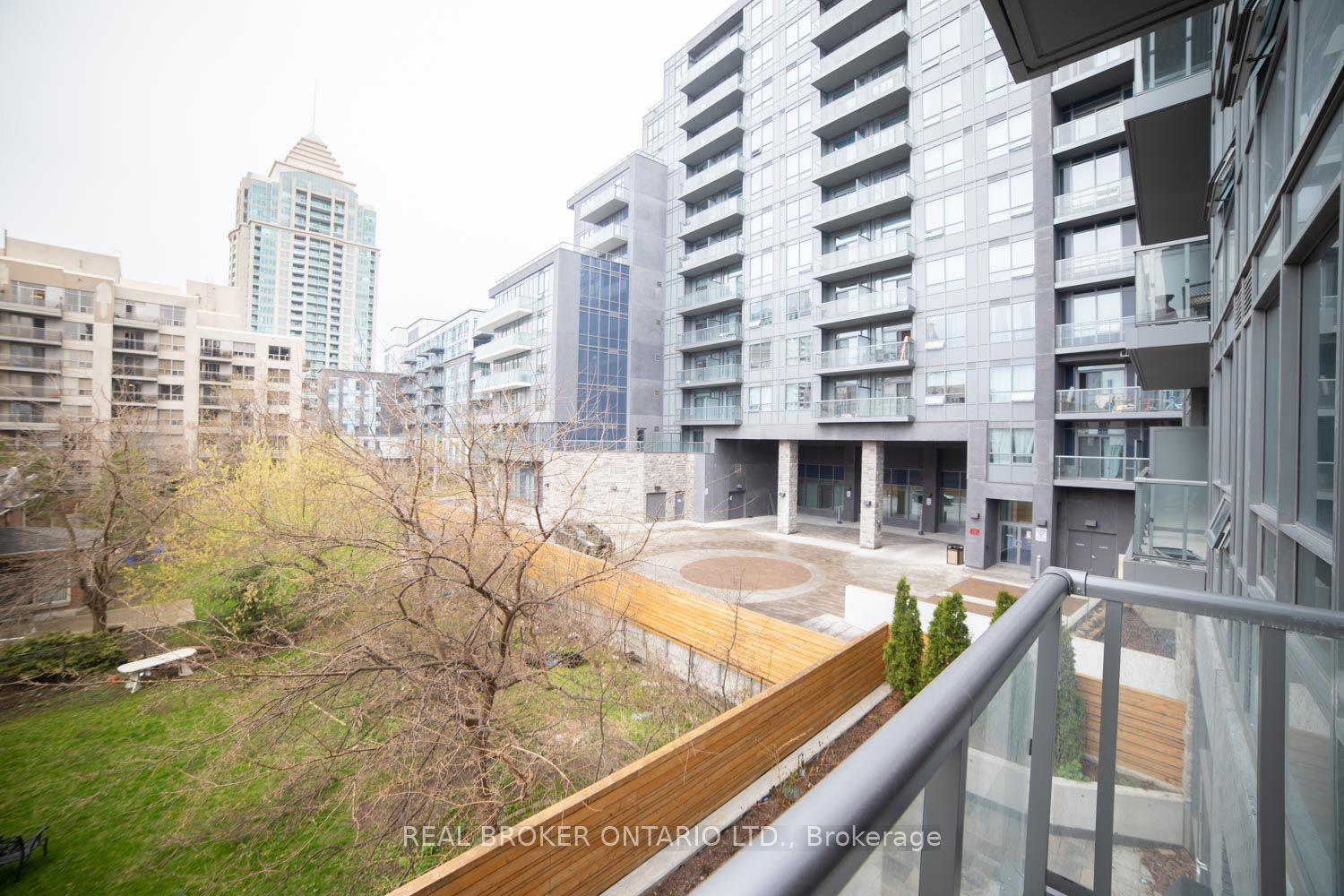 7 Kenaston Gardens 123 #123, Toronto — Condo for lease, photo 1