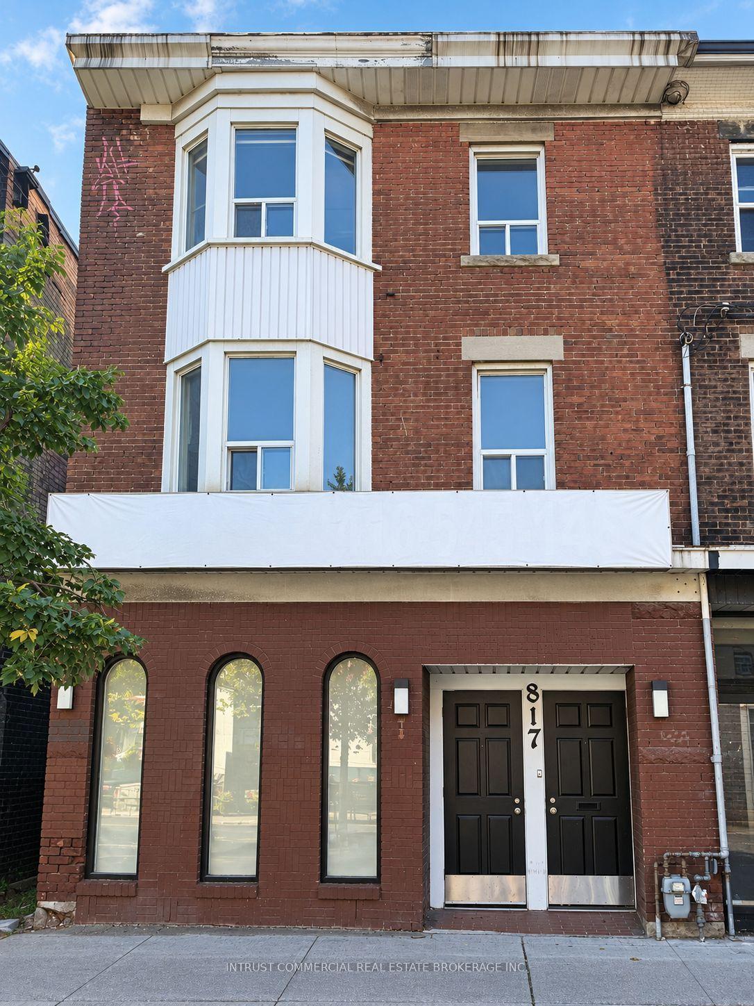 817 Bloor Street W, Toronto — Multiplex for sale, photo 1