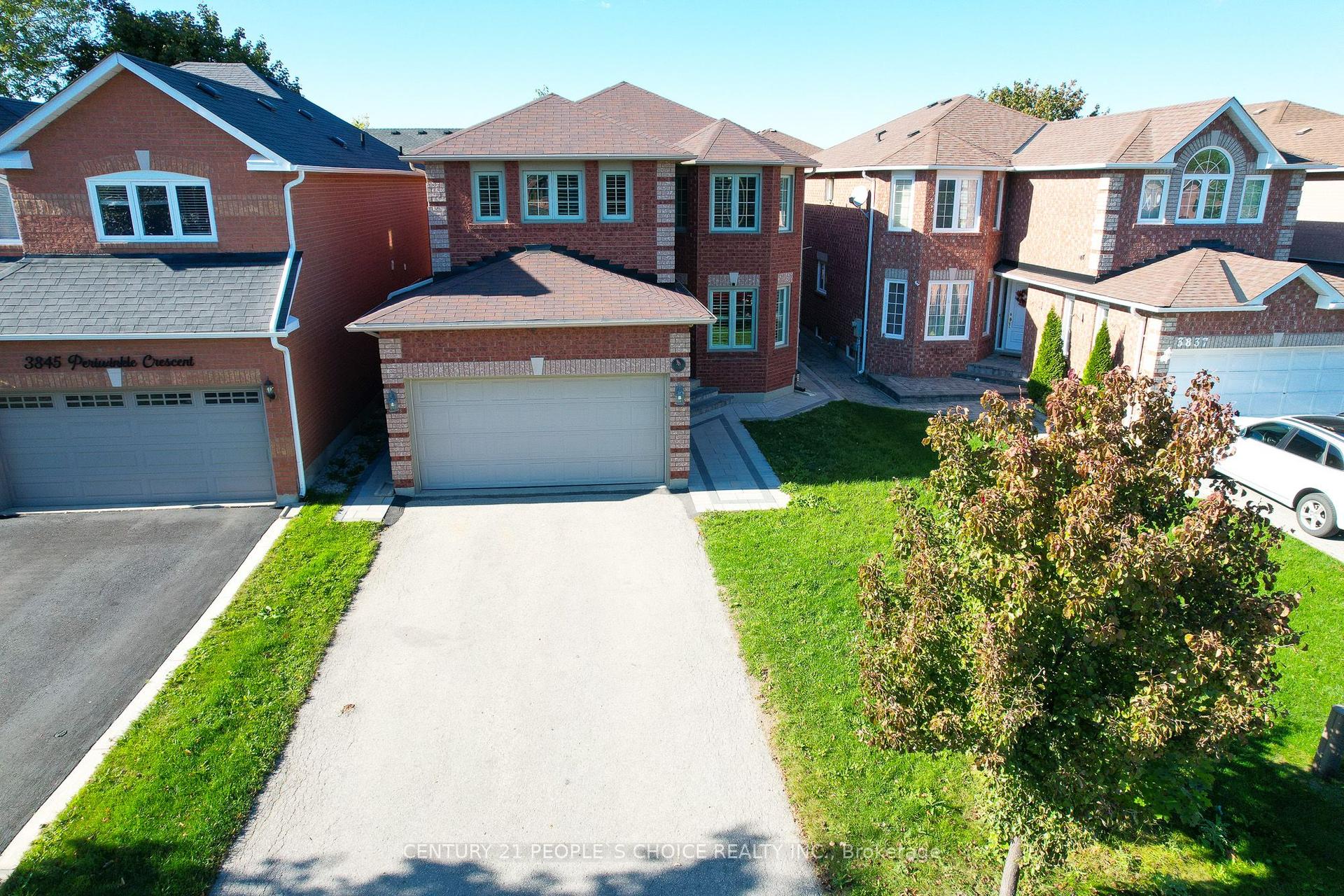 3841 Periwinkle Crescent — photo 1
