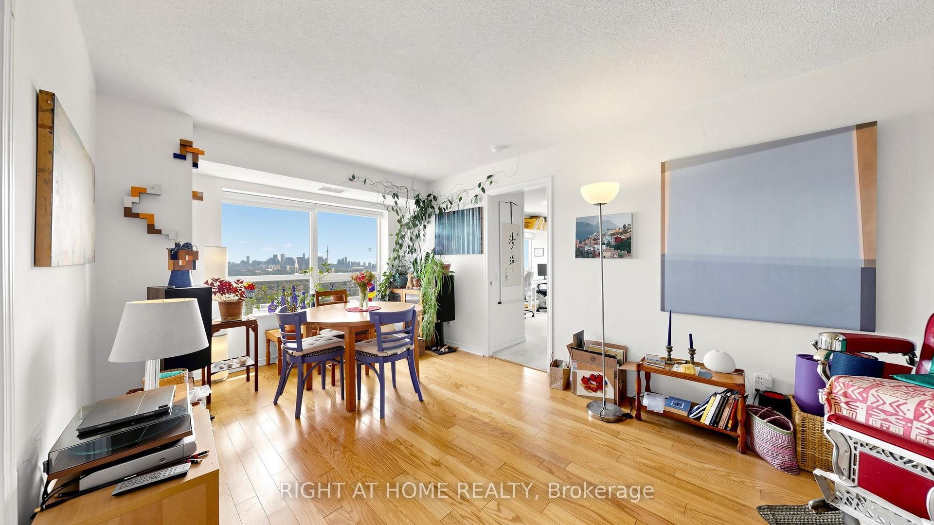 60 Heintzman Street, Toronto — Condo for lease, photo 1