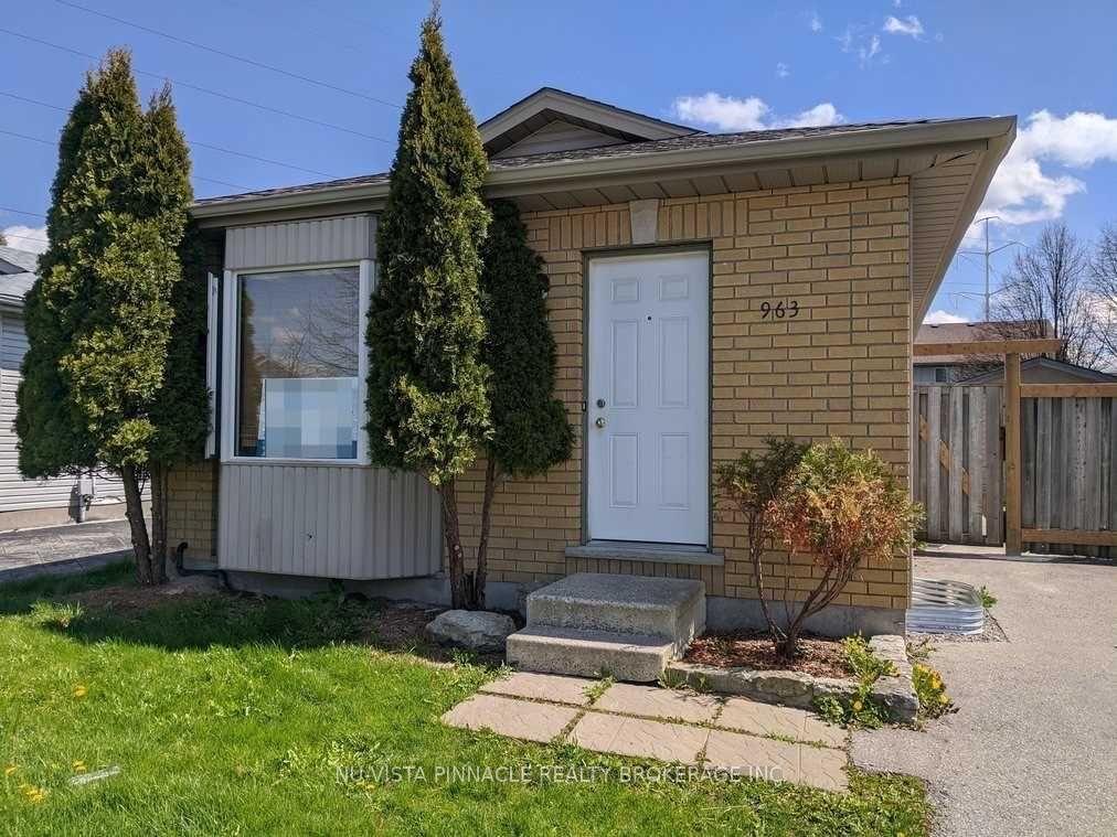 963 Prosperity Court, London East — Detached for lease, photo 1
