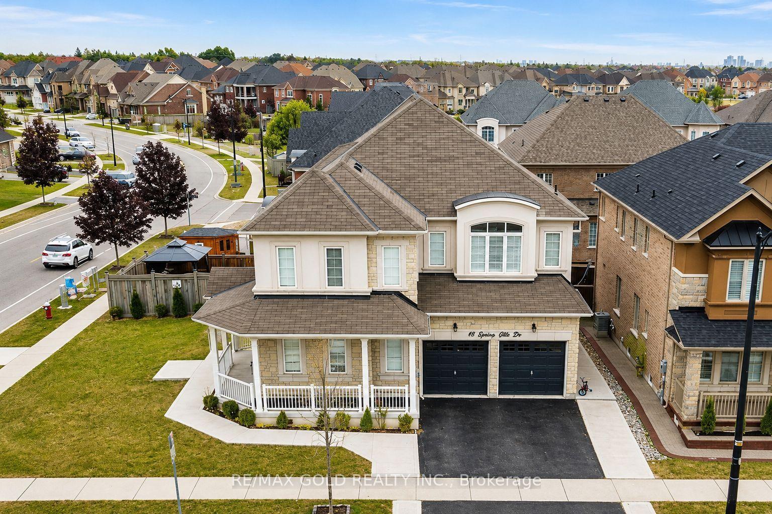 49 Squire Ellis Drive — photo 1