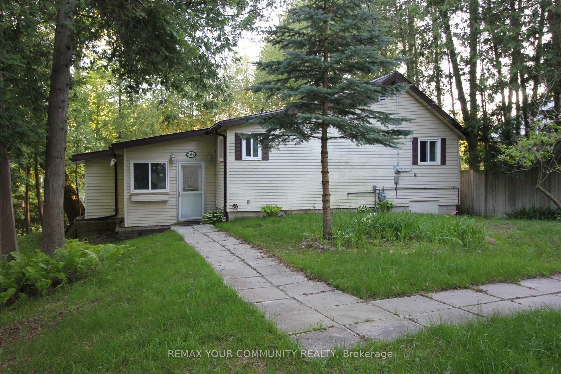 184 Riverbank Drive — photo 1