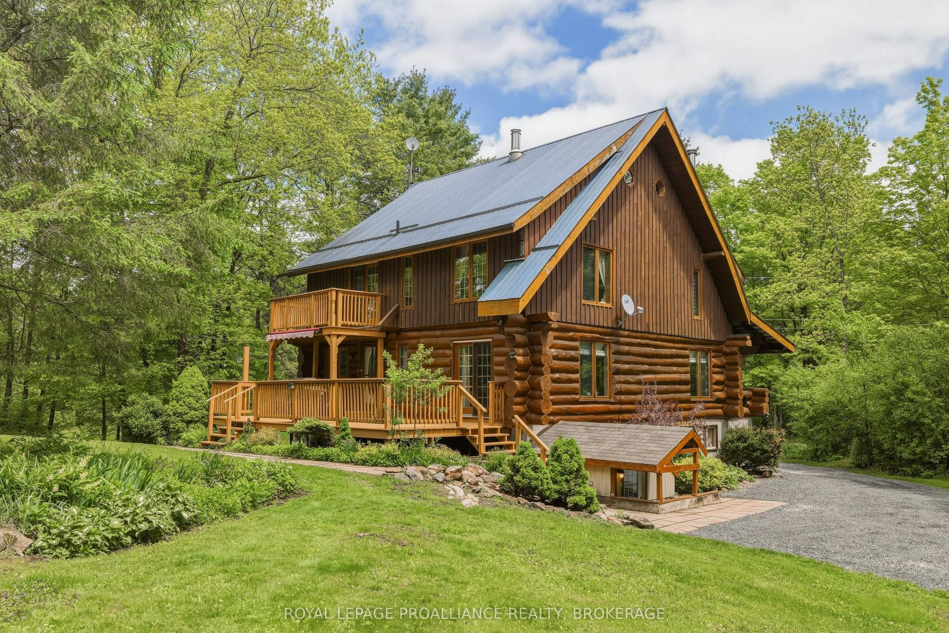 156 Darlingside Drive, Front of Leeds & Seeleys Bay — Detached for sale, photo 1