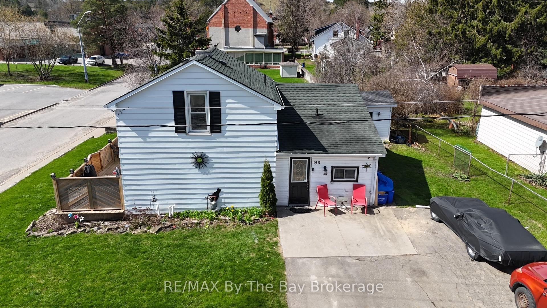 150 Daniel Street — photo 1