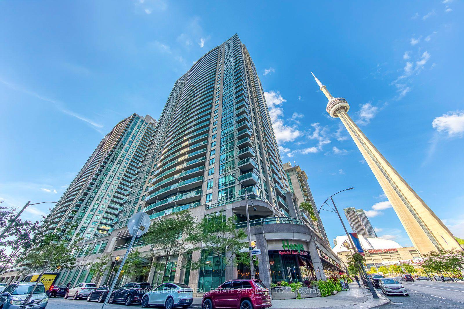 30 Grand Trunk Crescent 2012 #2012, Toronto — Condo for lease, photo 1