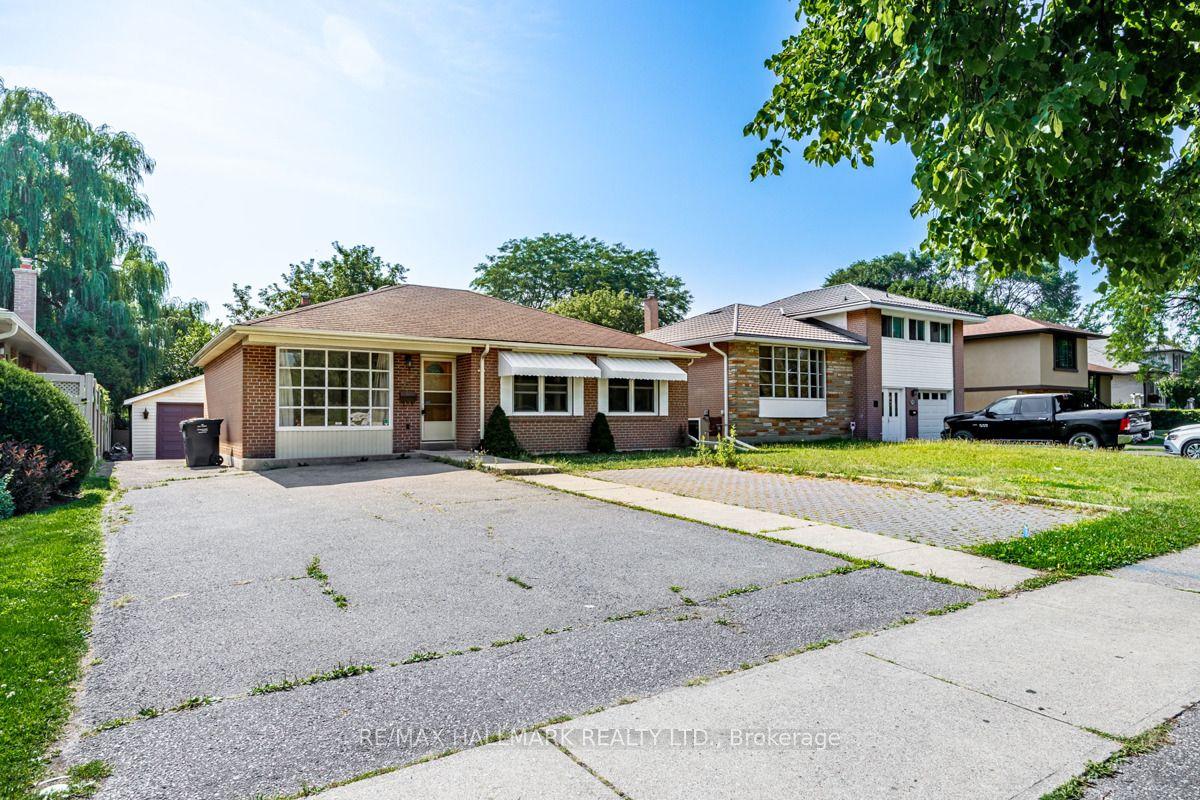 2112 TRUSCOTT Drive MAIN #MAIN — photo 1