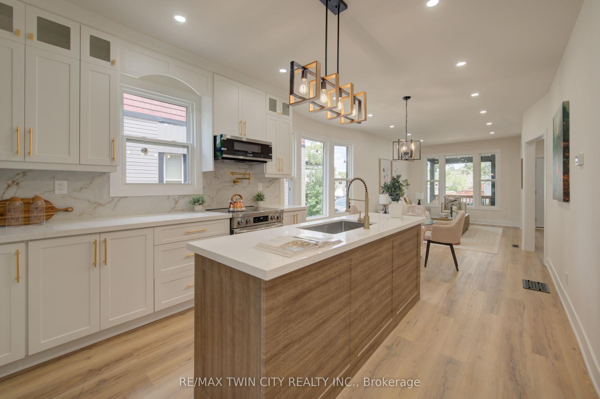 26 Richardson Street, Cambridge — Semi-Detached for sale, photo 1