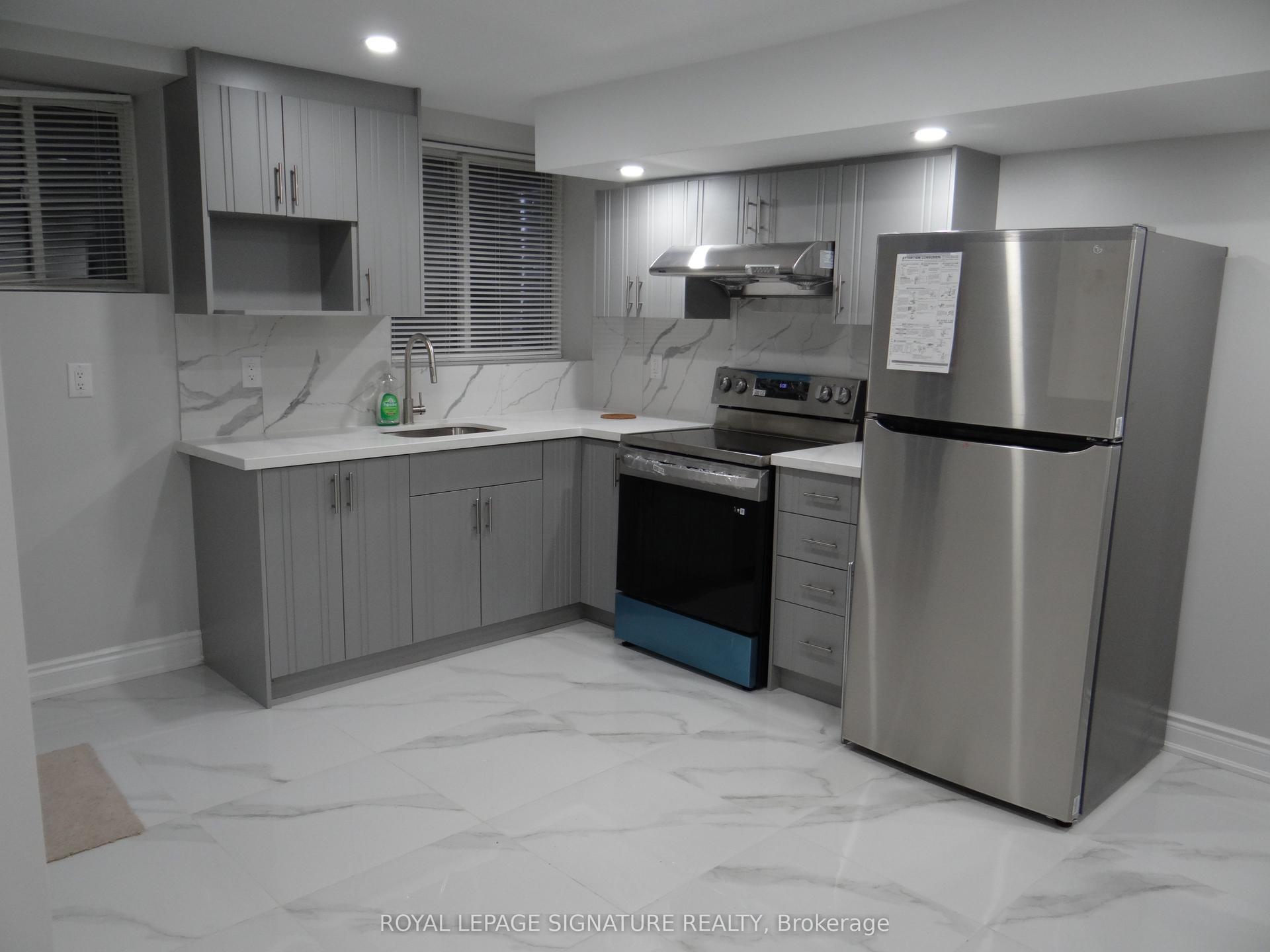 316 Dalgleish Gardens — photo 1