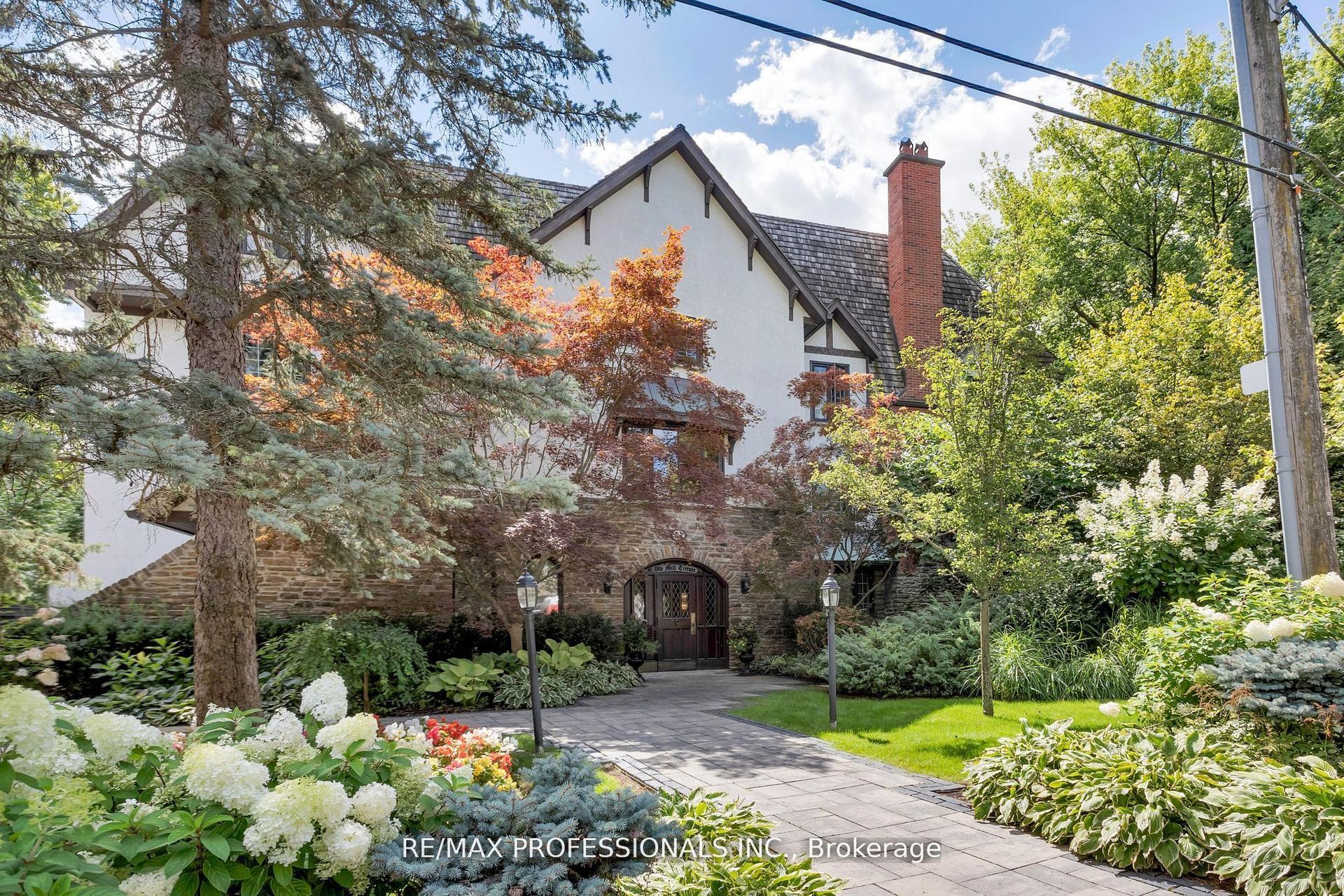 71 Old Mill Road 304 #304, Toronto — Condo for sale, photo 1