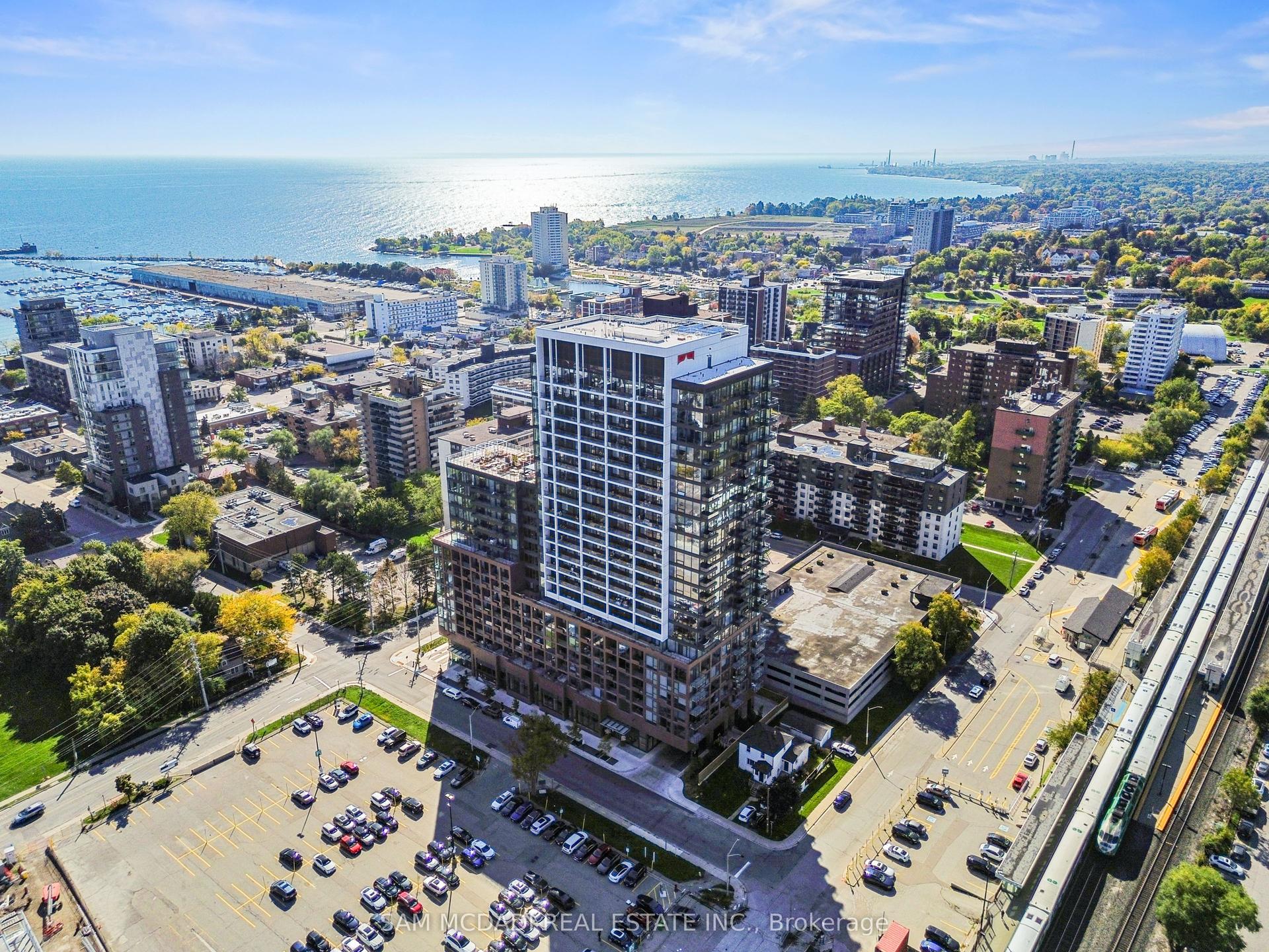 28 Ann Street 813 #813 — photo 1