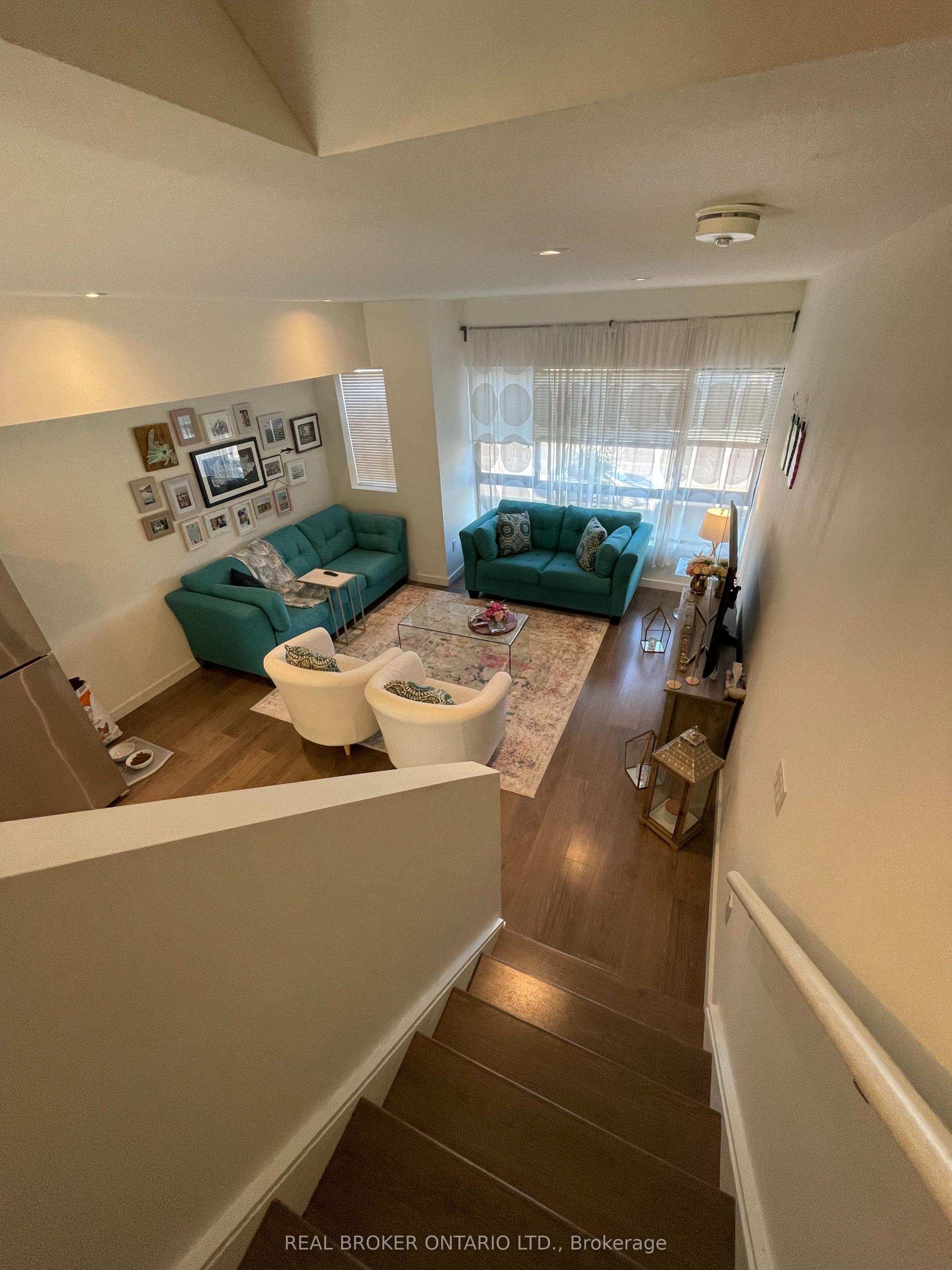 369 Essa Road 8 #8, Barrie — Townhouse for lease, photo 1