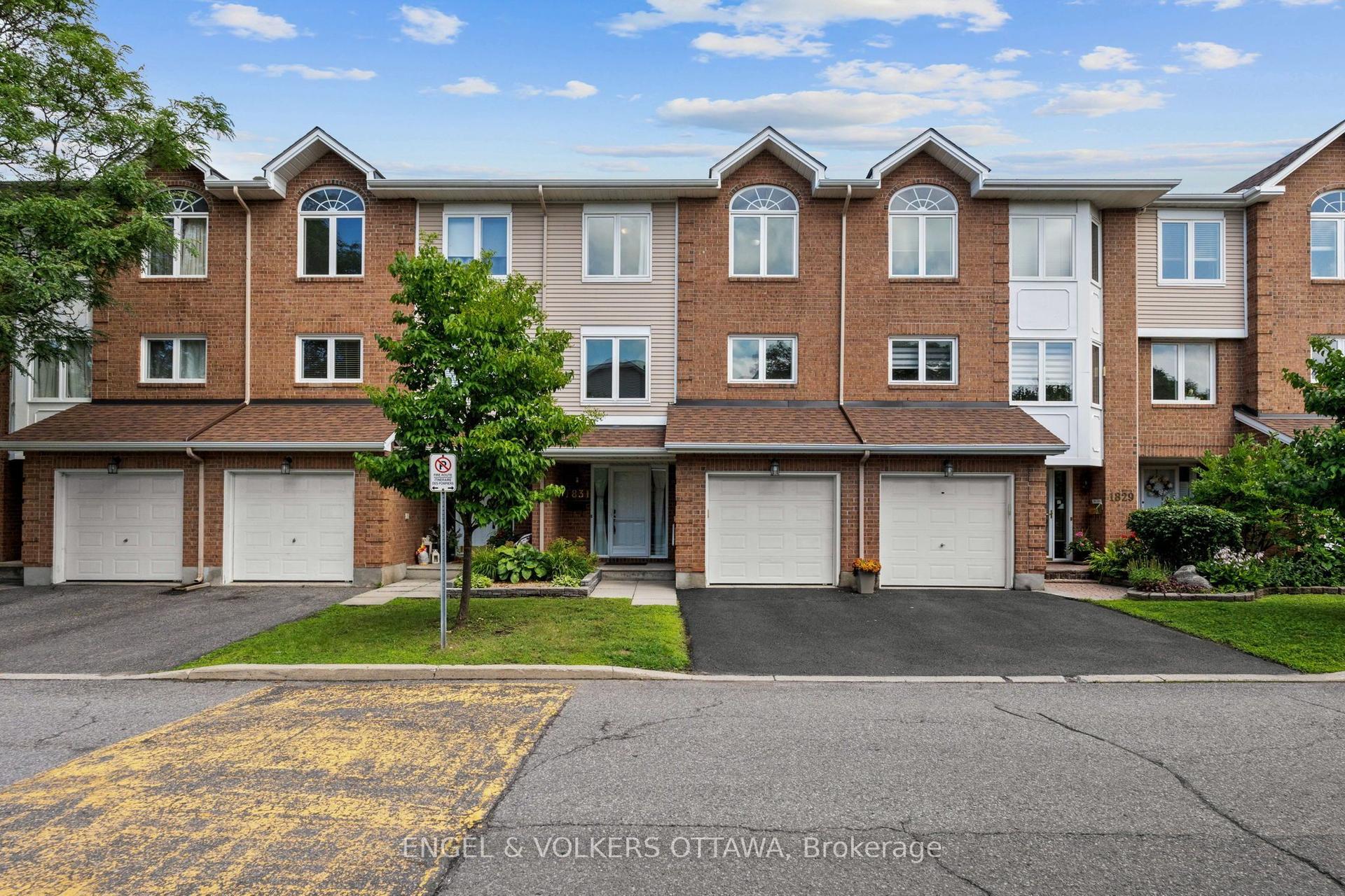 1831 Summerfields Crescent, Orleans - Convent Glen and Area — Condo Town for sale, photo 1
