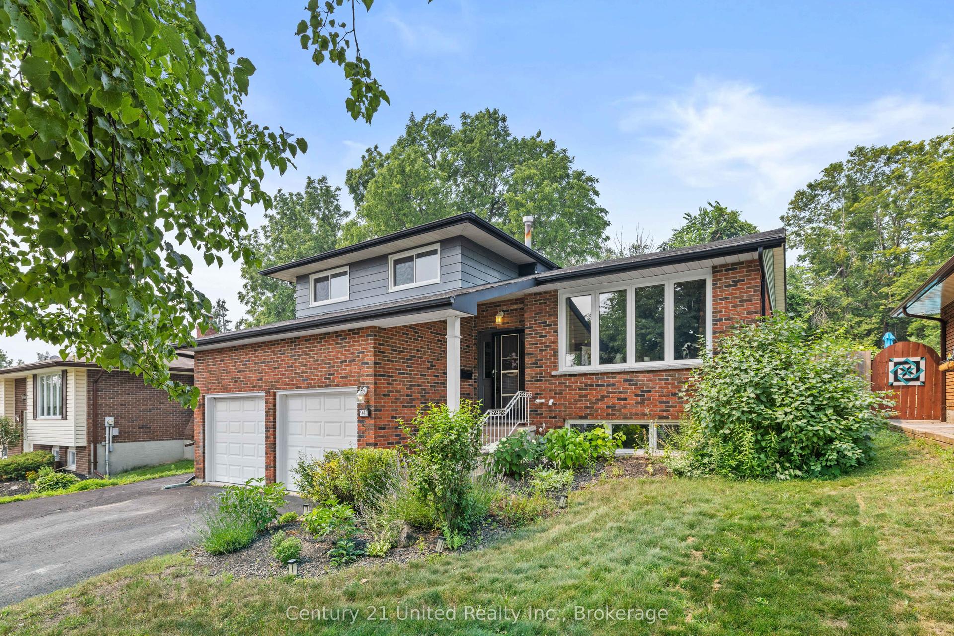 941 Golfview Road, Peterborough — Detached for sale, photo 1