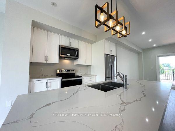 454 Veterans Drive — photo 1