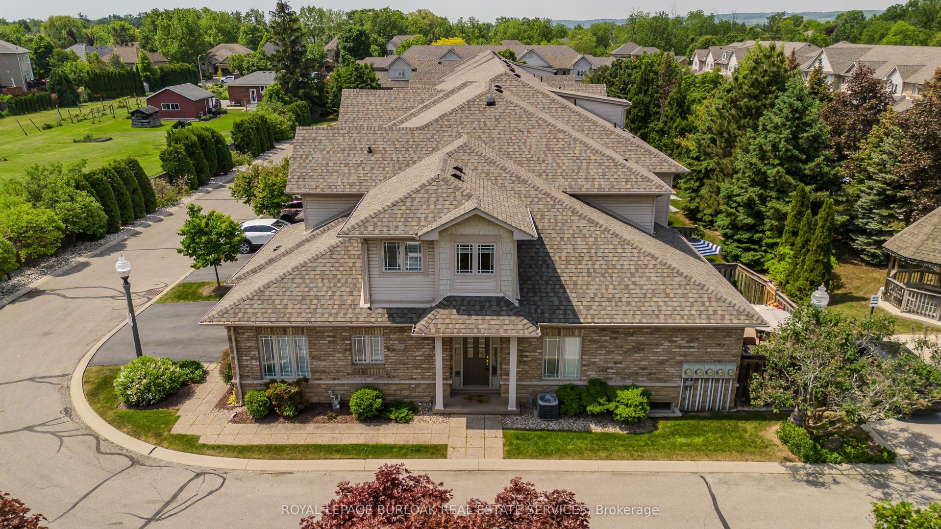 2169 Orchard Road 33 #33, Burlington — Condo Town for sale, photo 1