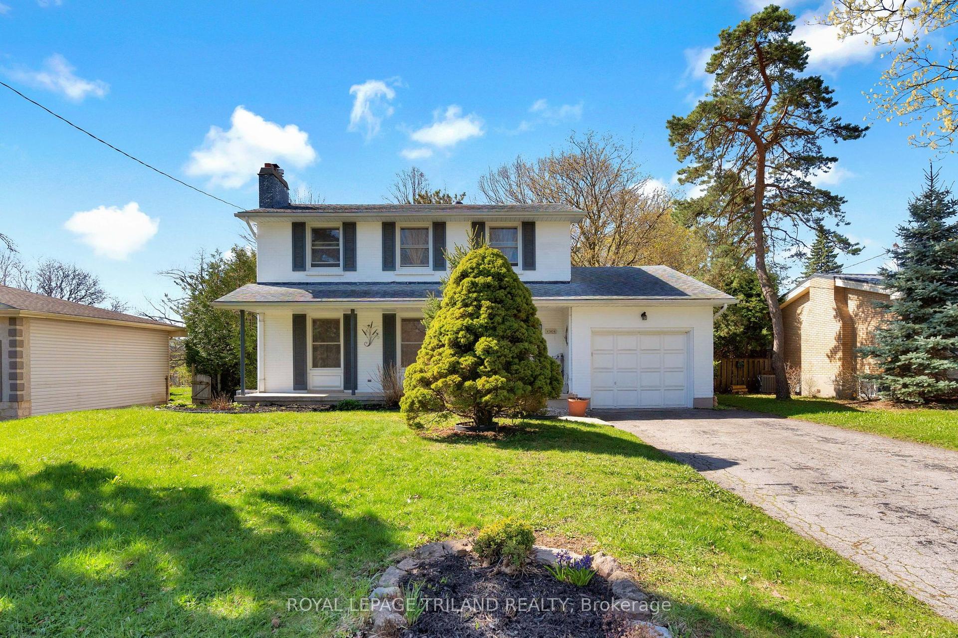 586 Middlewoods Drive — photo 1