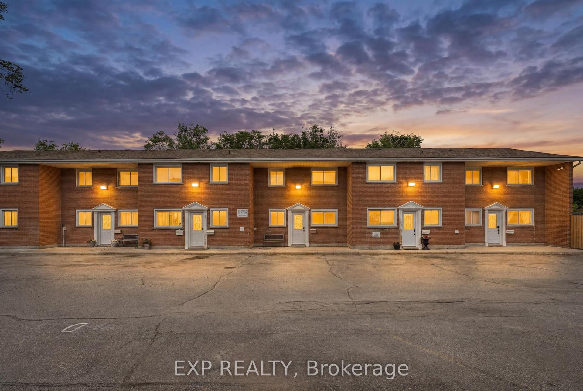 48 Windom Road i #i, Kitchener — Condo Town for sale, photo 1