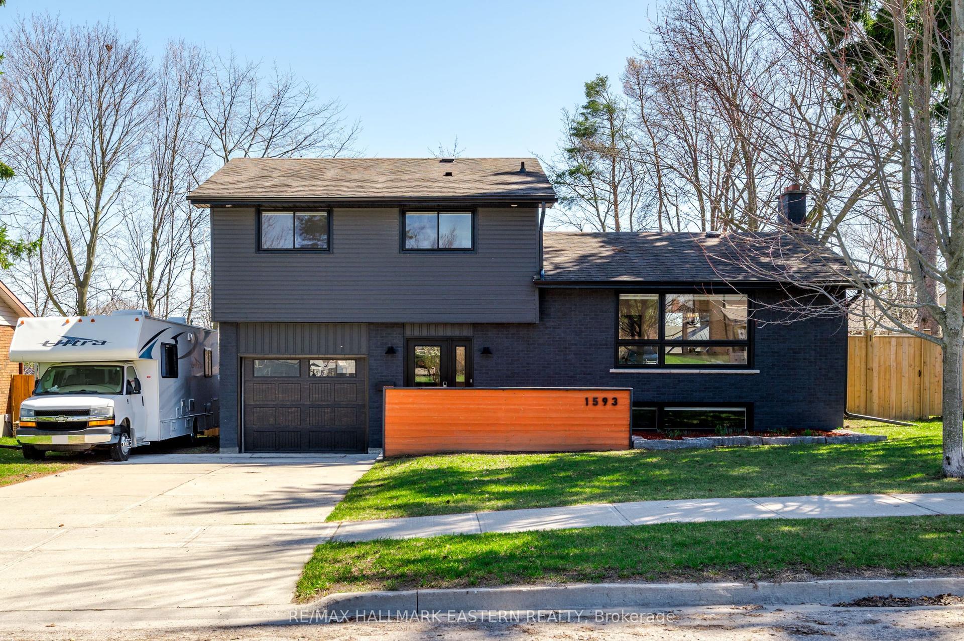 1593 Westbrook Drive — photo 1