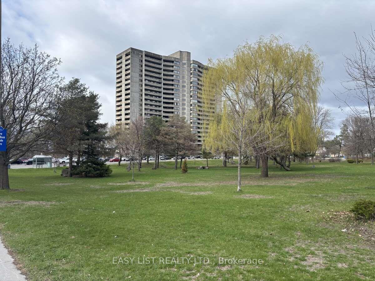 415 Greenview Avenue 2005 #2005 — photo 1