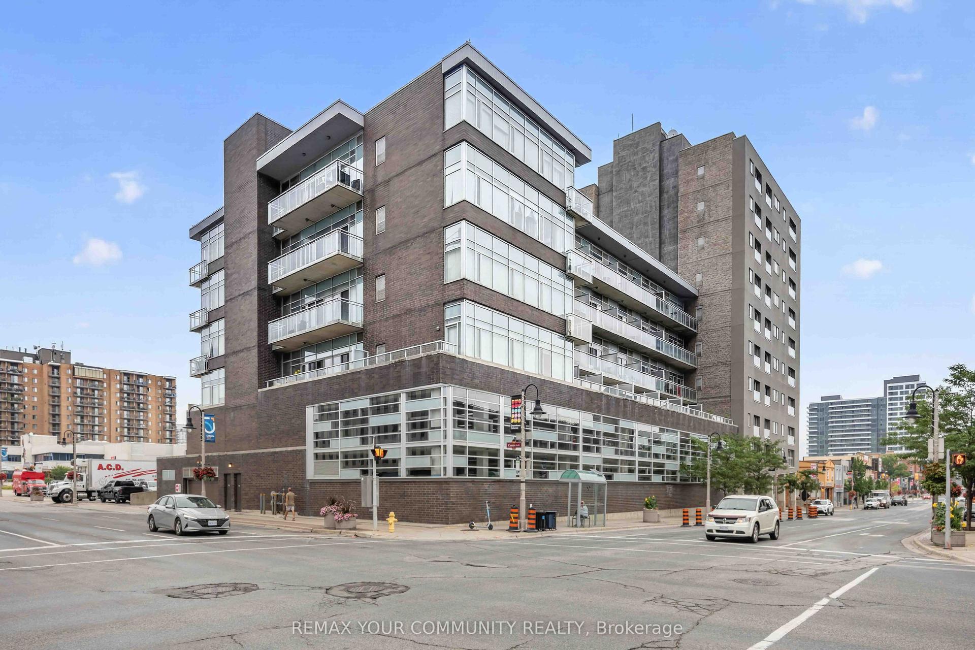 44 Bond Street W 101 #101, Oshawa — Condo for sale, photo 1
