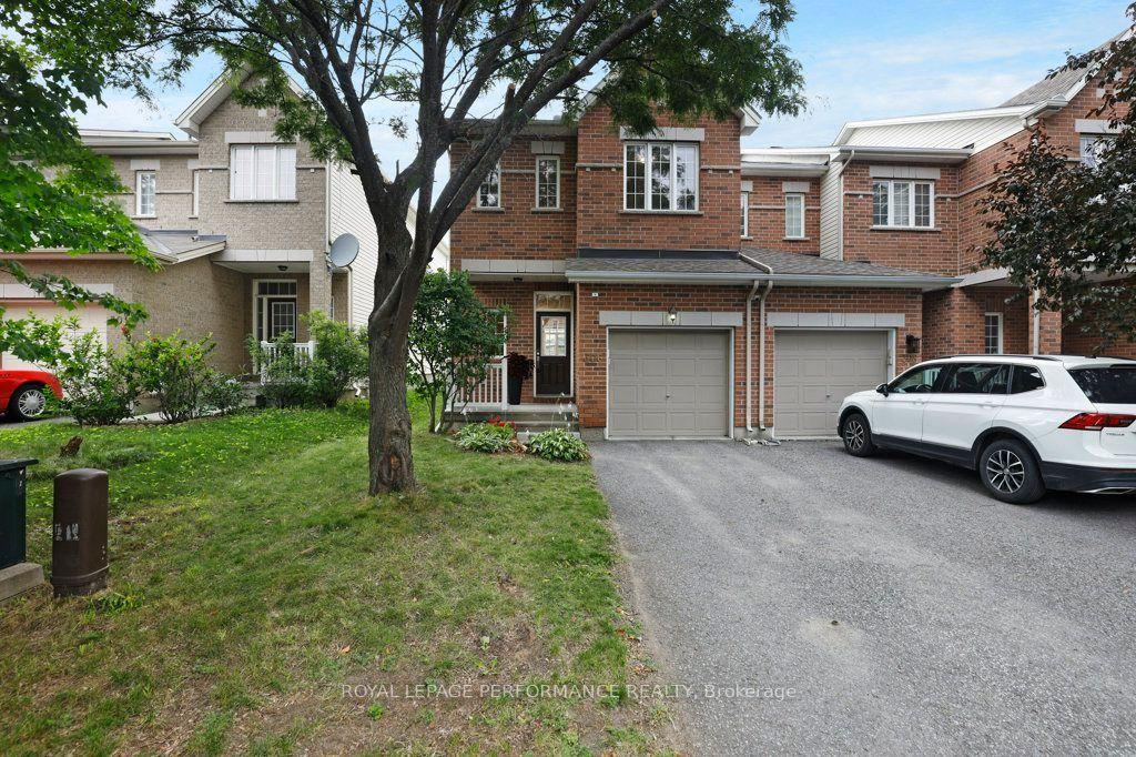 306 Waymark Crescent, Kanata — Townhouse for sale, photo 1
