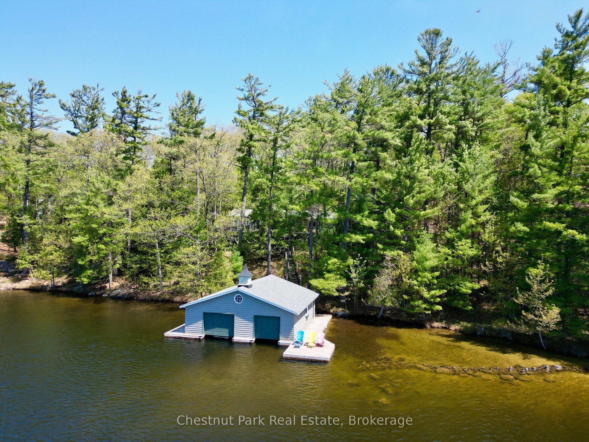 1086 Pennwood Road 8 #8 — photo 1