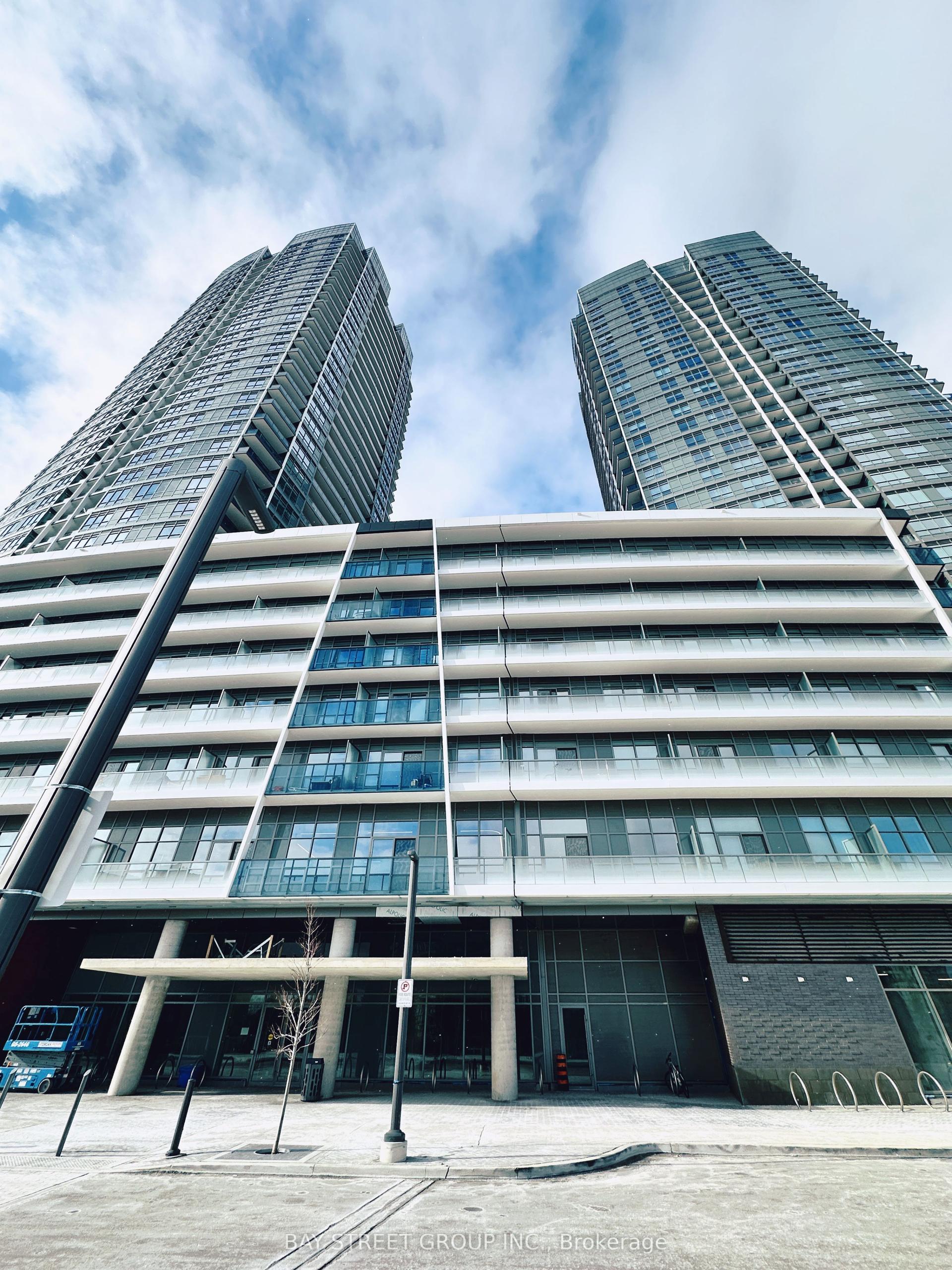 50 Upper Mall Way B3001 #B3001, Vaughan — Condo for lease, photo 1