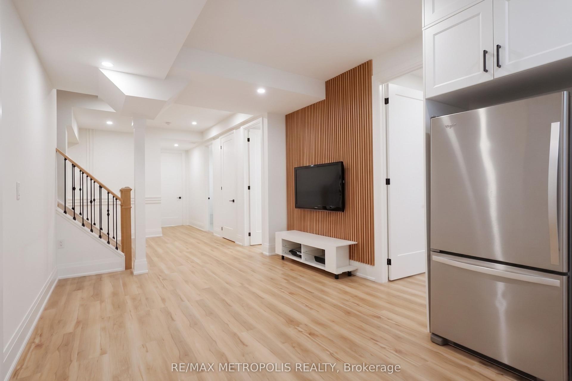 129 Silk Twist Drive, East Gwillimbury — Detached for lease, photo 1