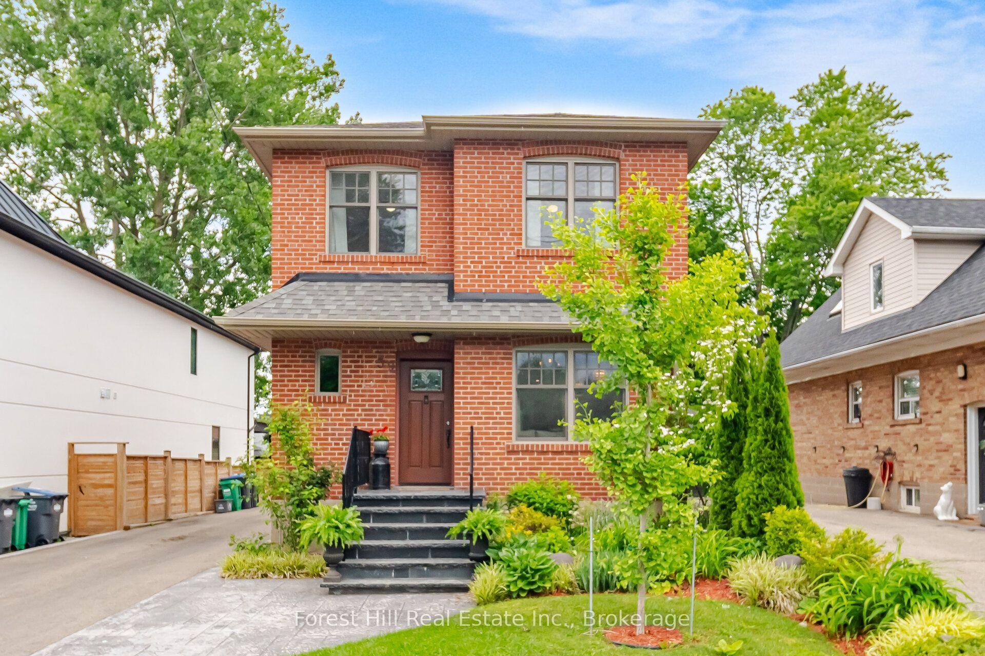 39 Broadview Avenue, Mississauga — Detached for sale, photo 1