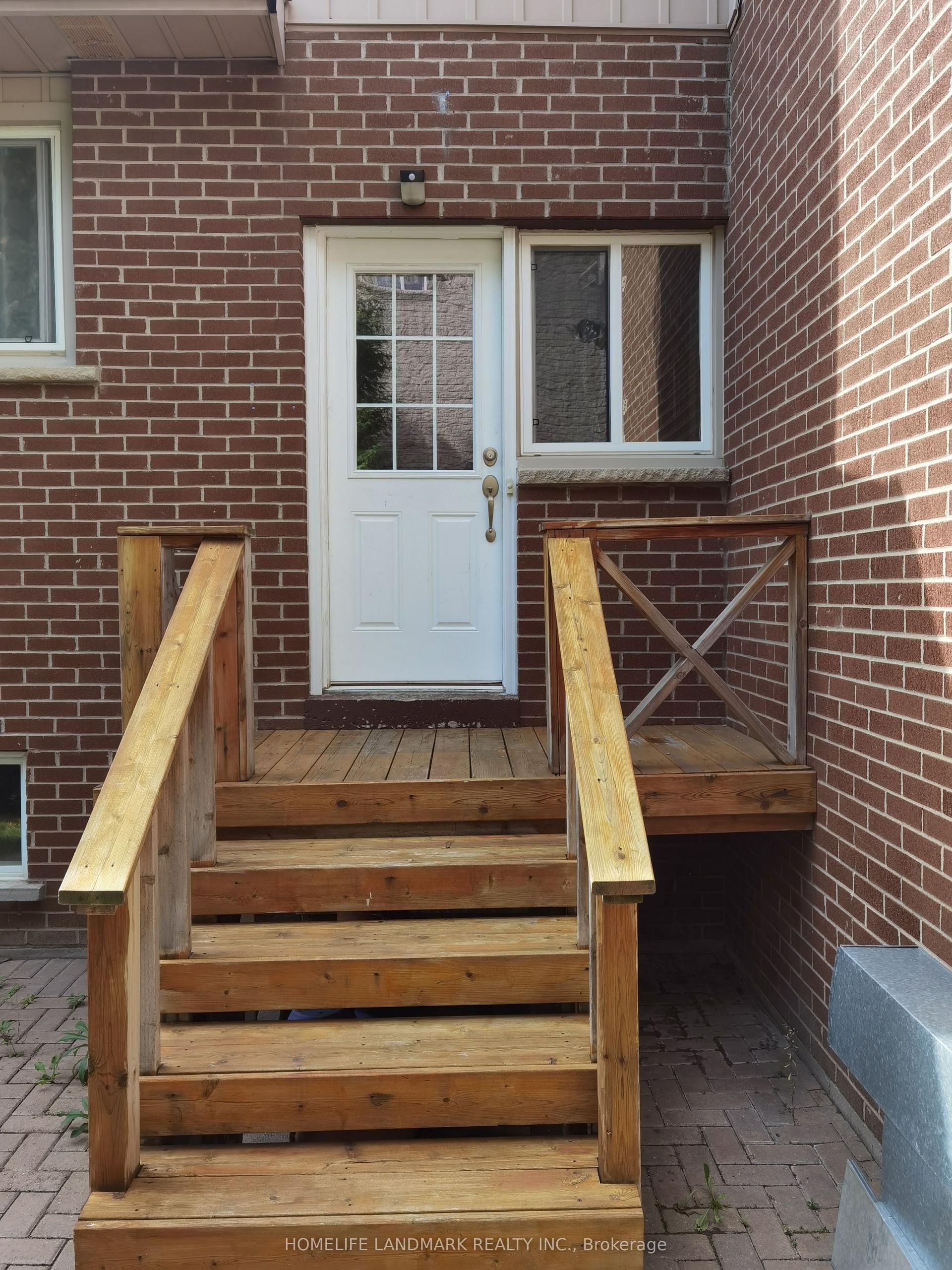 109 Brookside Road S, Richmond Hill — Detached for lease, photo 1