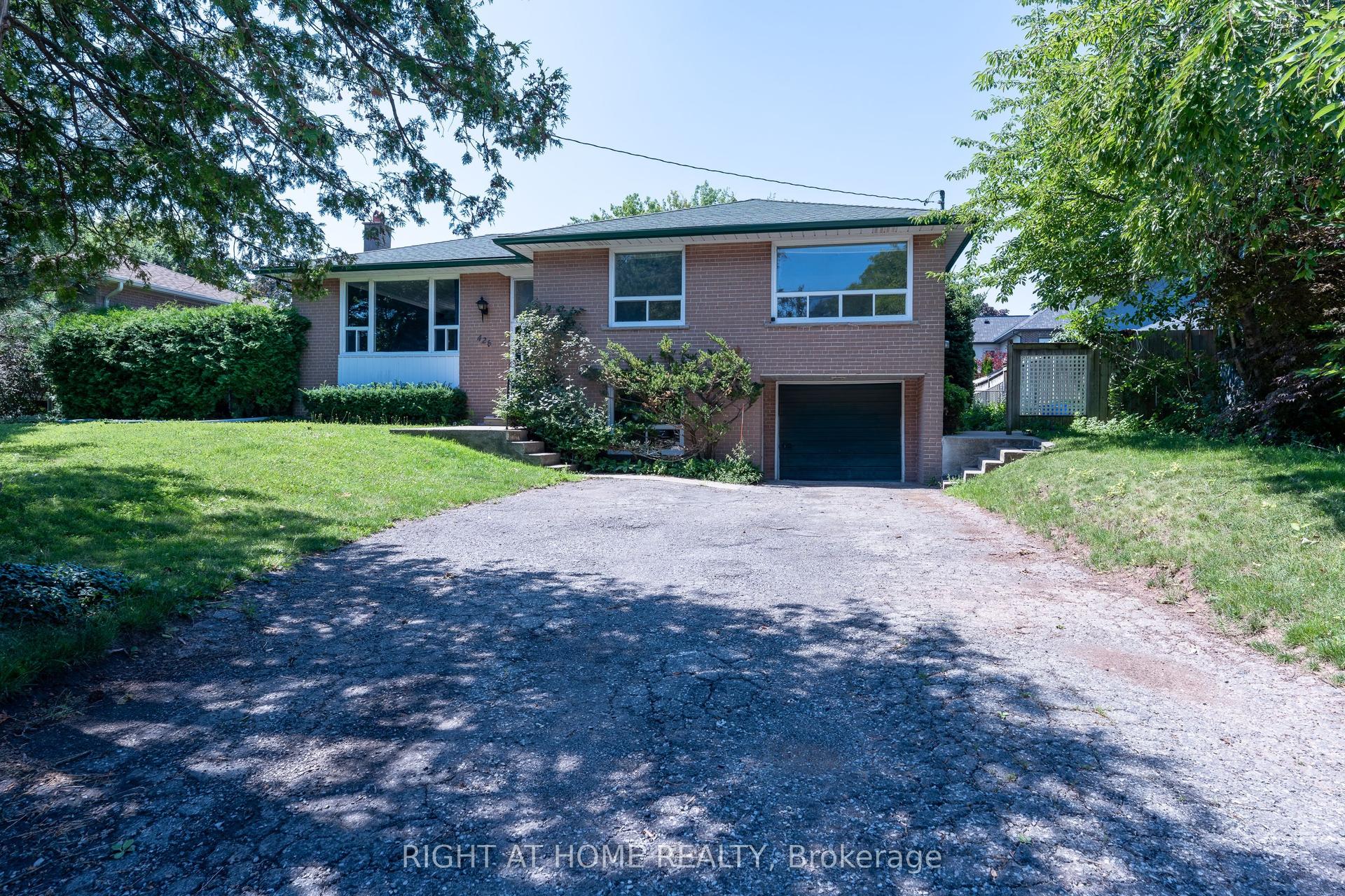 426 Seaton Drive, Oakville — Detached for lease, photo 1