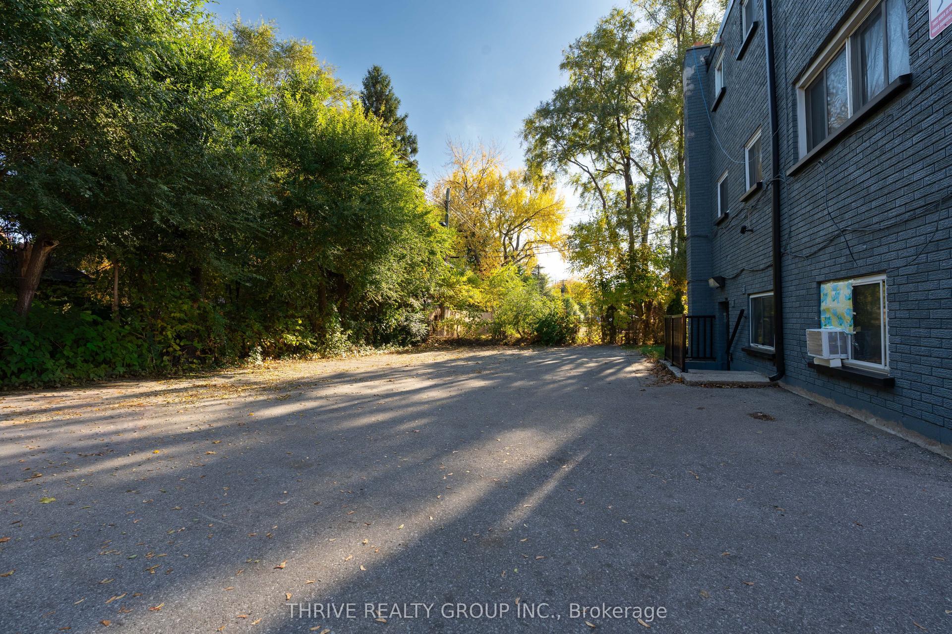 153 Godfrey Drive E 3 #3, London East — Multiplex for lease, photo 1