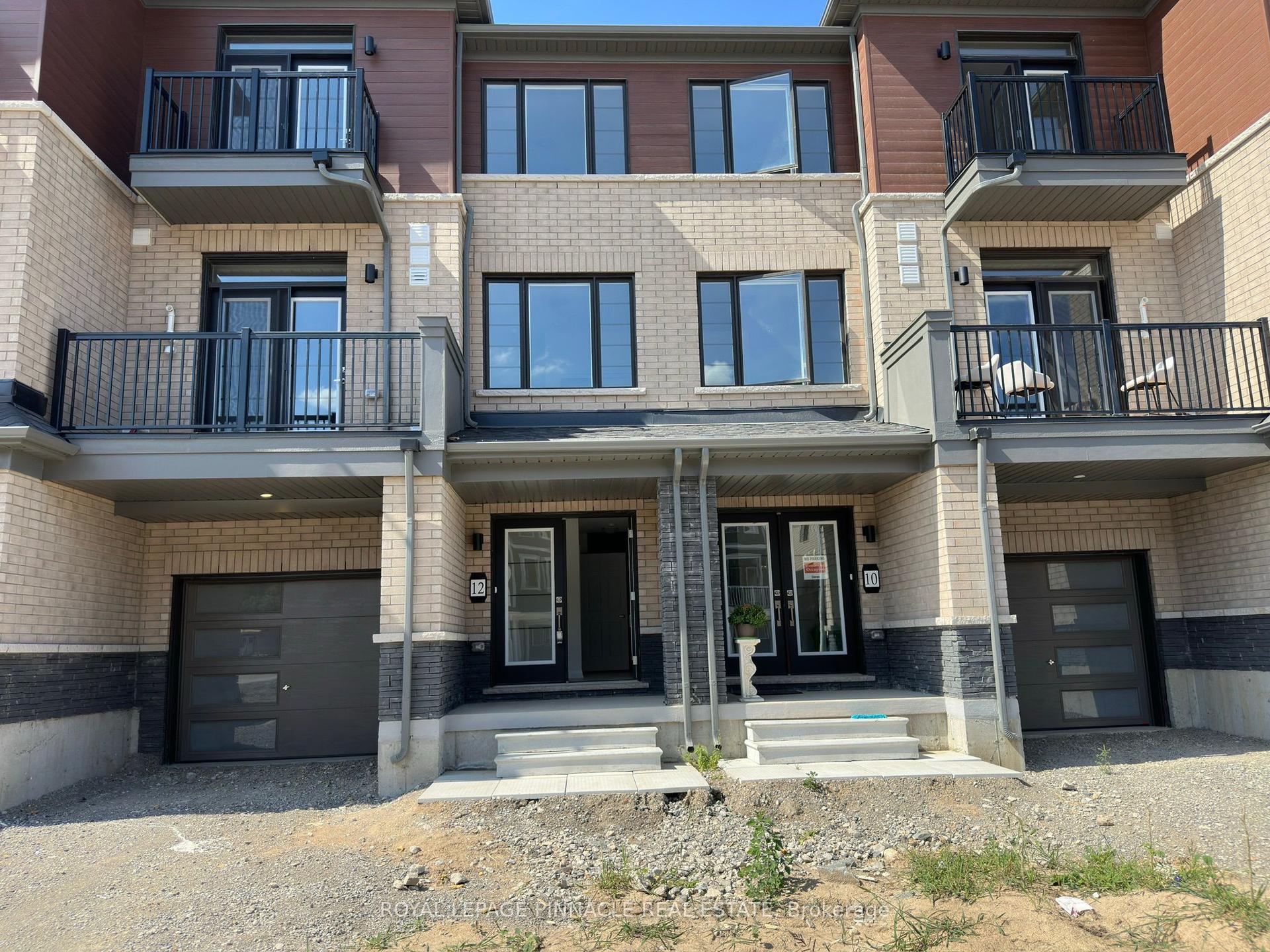 12 Kensington Road, Haldimand — Townhouse for lease, photo 1